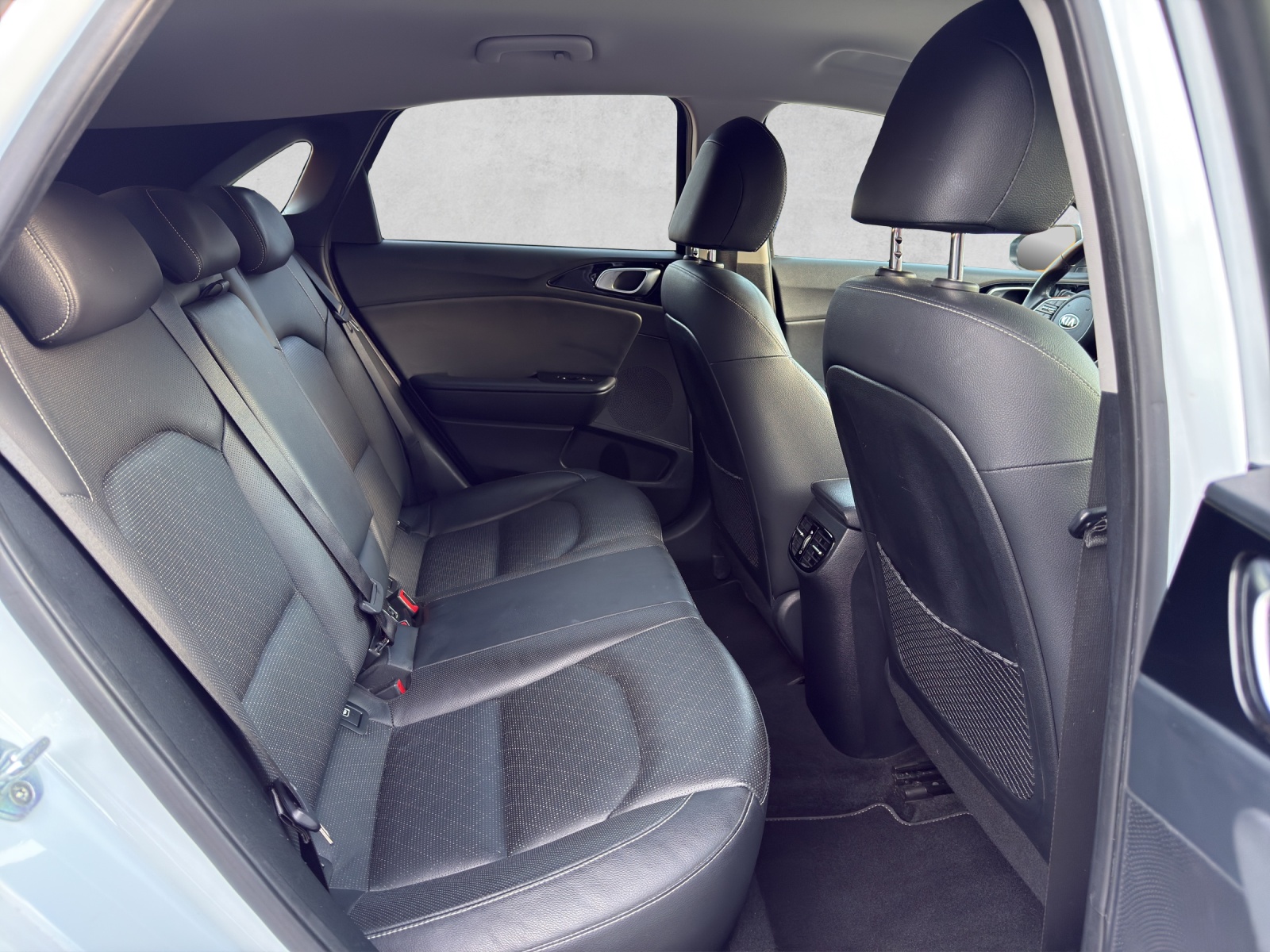 KIA Ceed 1.4 T-GDi Style DCT-image-18