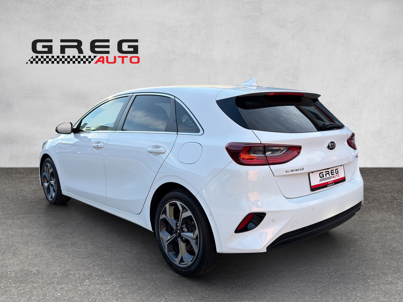 KIA Ceed 1.4 T-GDi Style DCT-showroom-element-2
