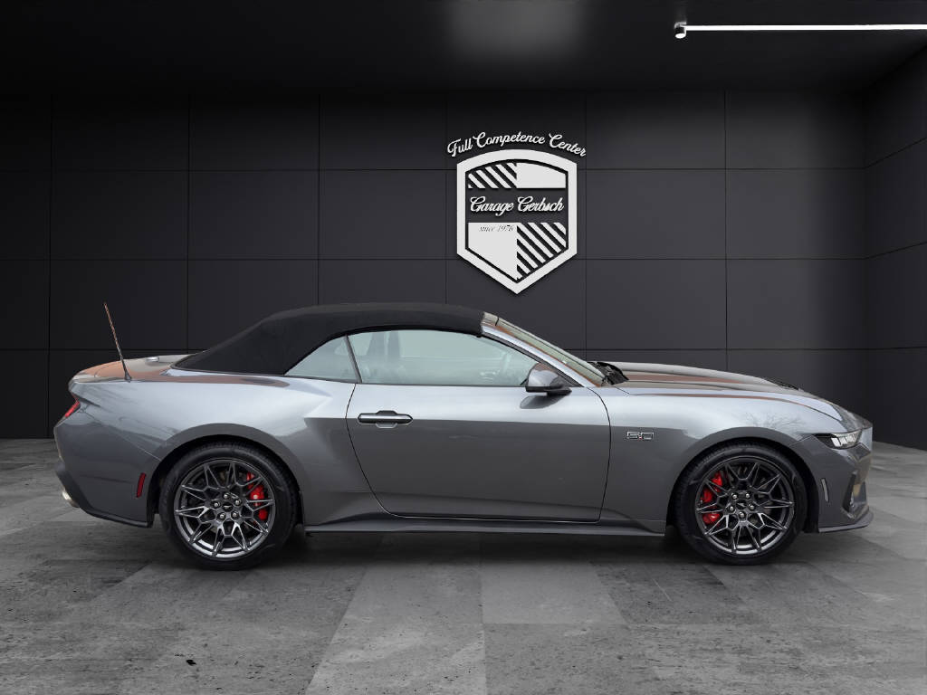 FORD Mustang Convertible 5.0 V8 GT-image-6