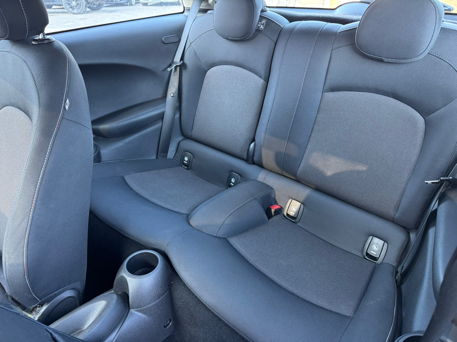 MINI One-image-9