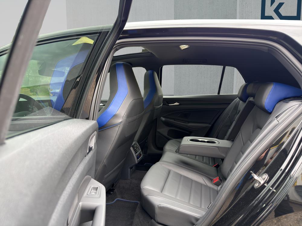 VW Golf 2.0 TSI R DSG 4Motion R Performance-image-6