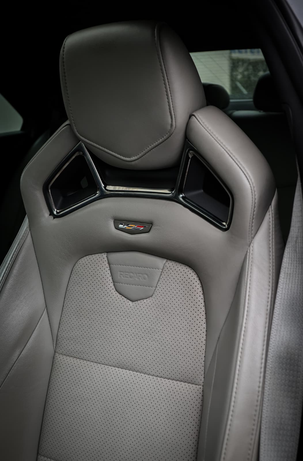CADILLAC ATS-V Sedan 3.6 Twin Turbo Automatic-image-2