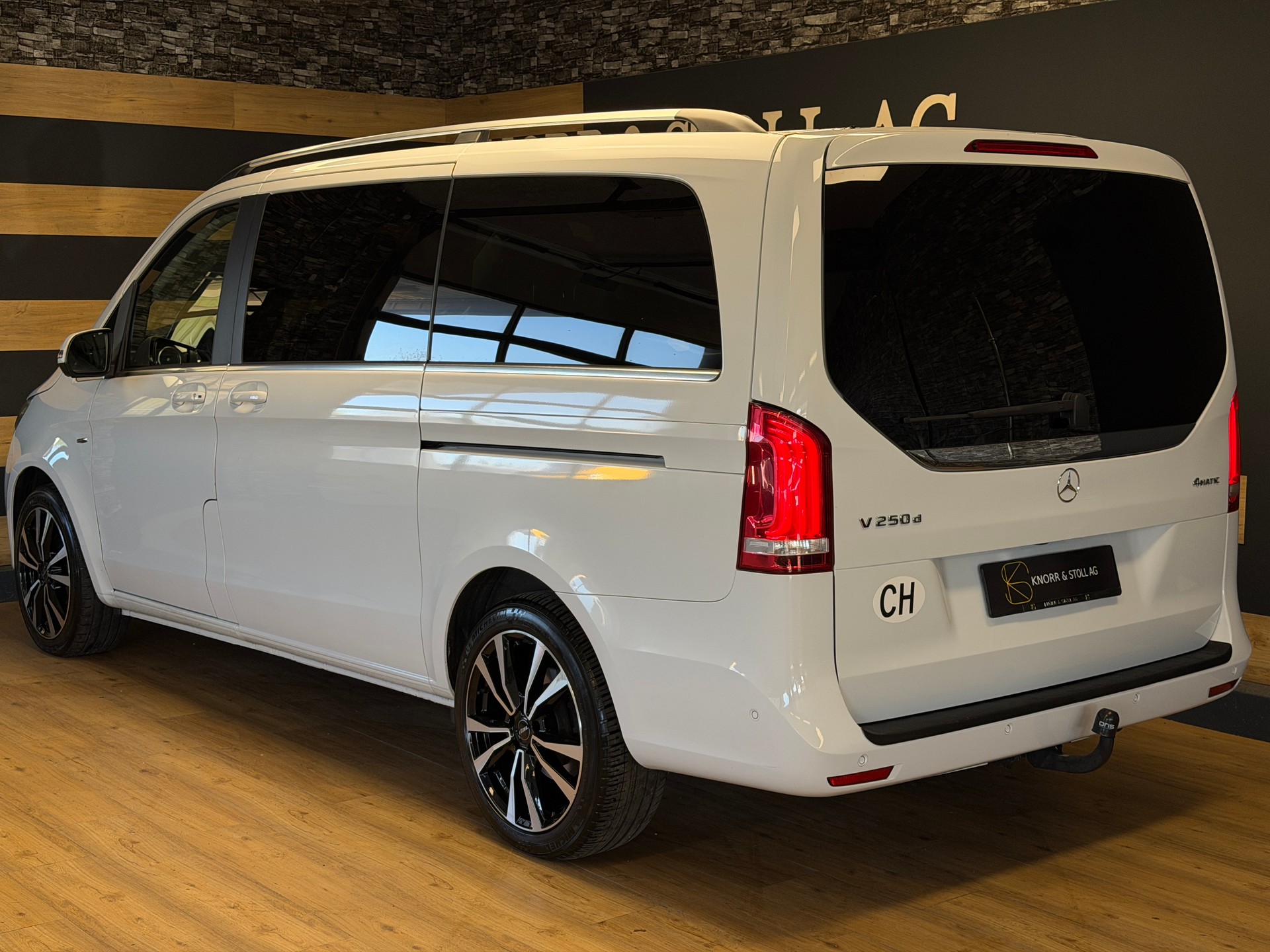 MERCEDES-BENZ V 250 d Avantgarde Lang 4Matic 7G-Tronic *AHK*-image-5