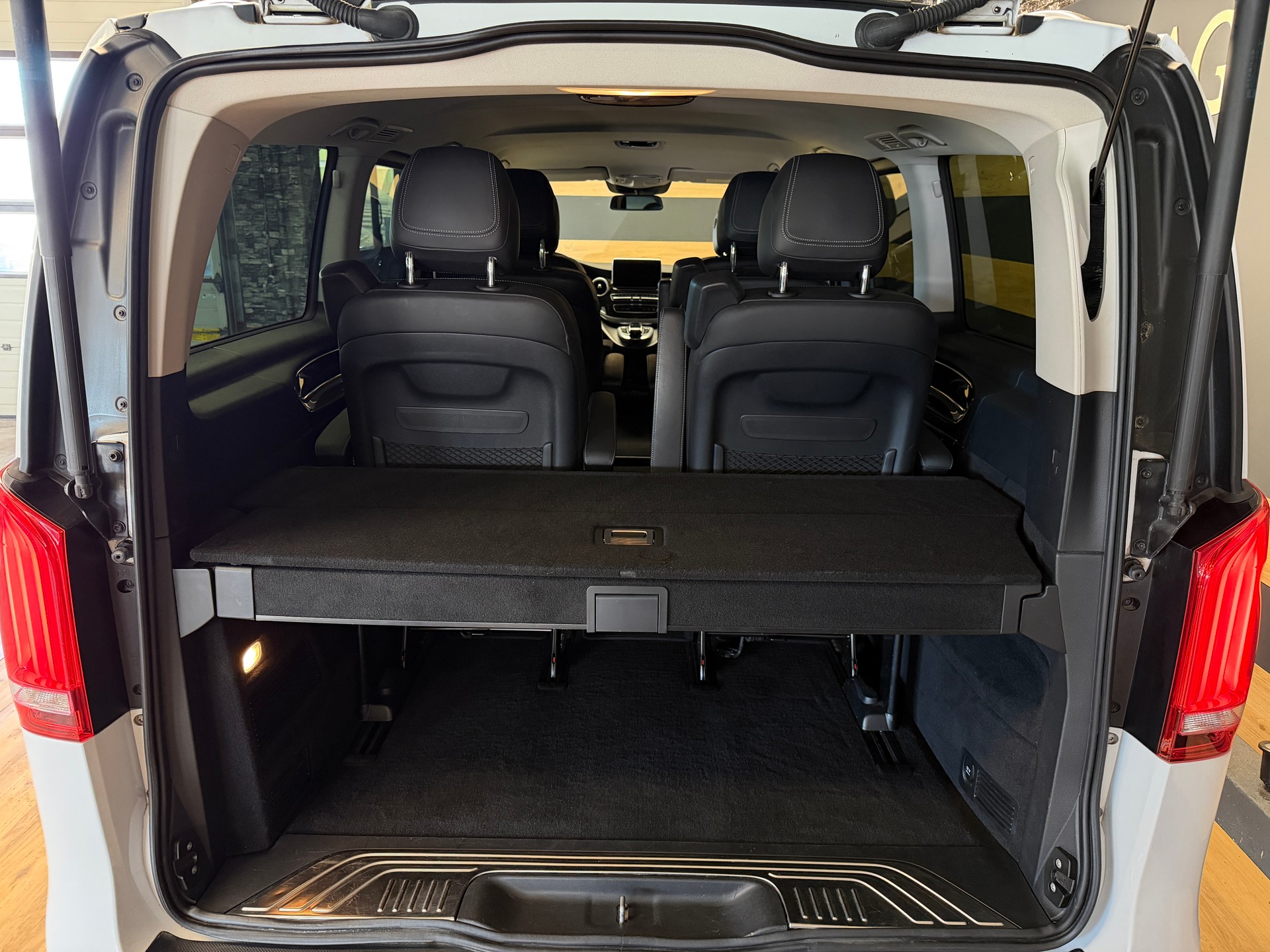 MERCEDES-BENZ V 250 d Avantgarde Lang 4Matic 7G-Tronic *AHK*-image-8