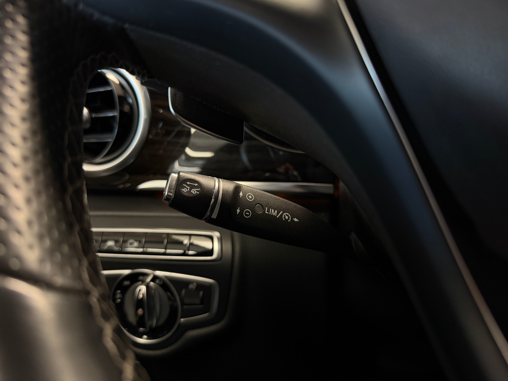 MERCEDES-BENZ V 250 d Avantgarde Lang 4Matic 7G-Tronic *AHK*-image-23