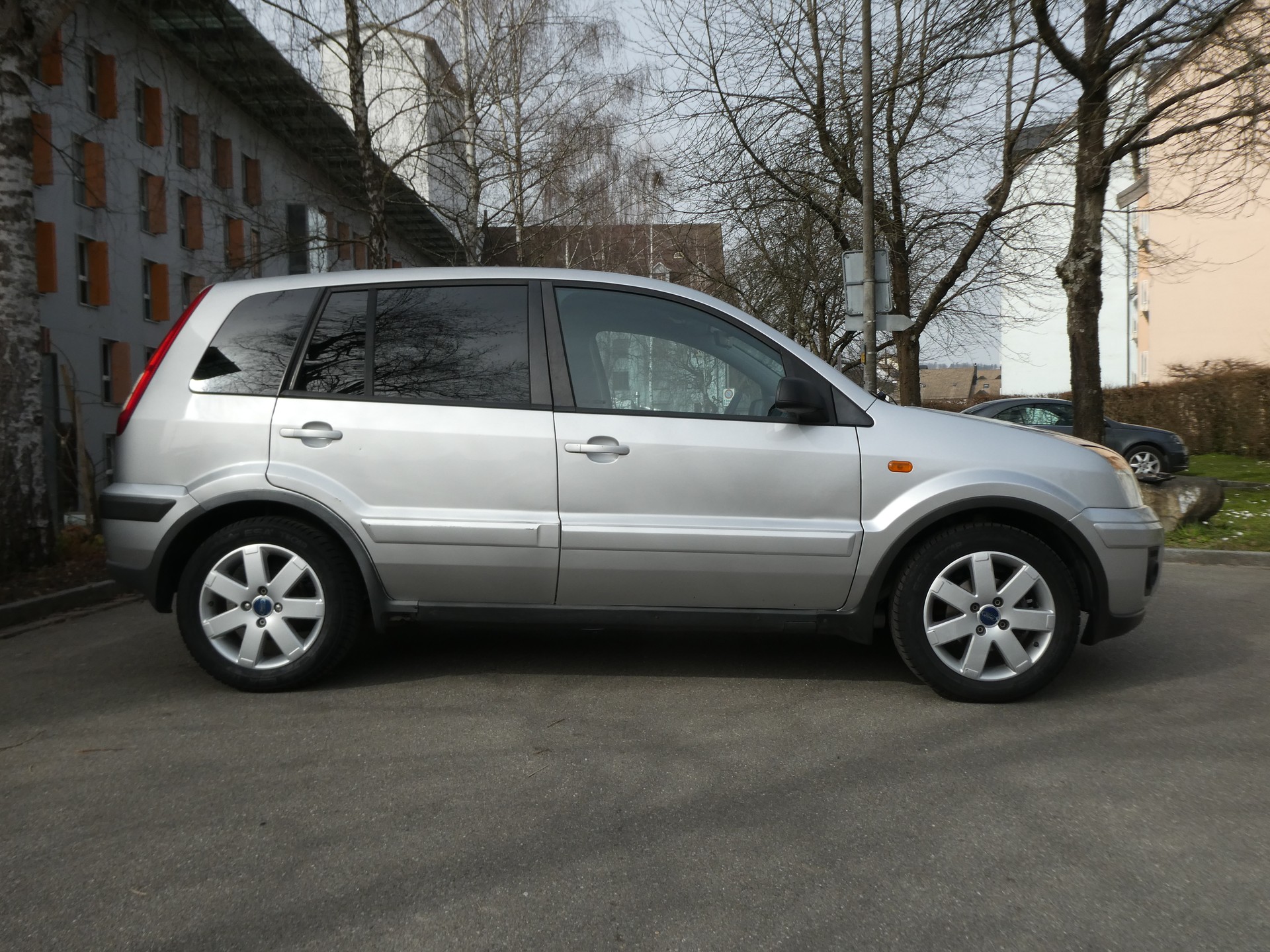FORD Fusion 1.6 16V Trend-image-5