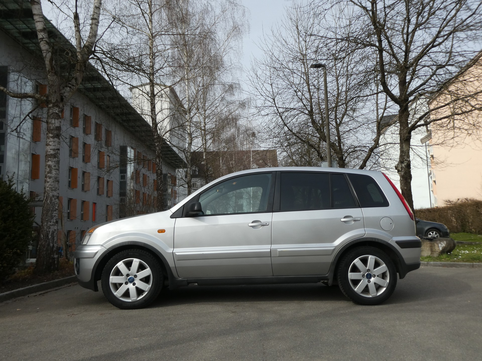 FORD Fusion 1.6 16V Trend-image-4
