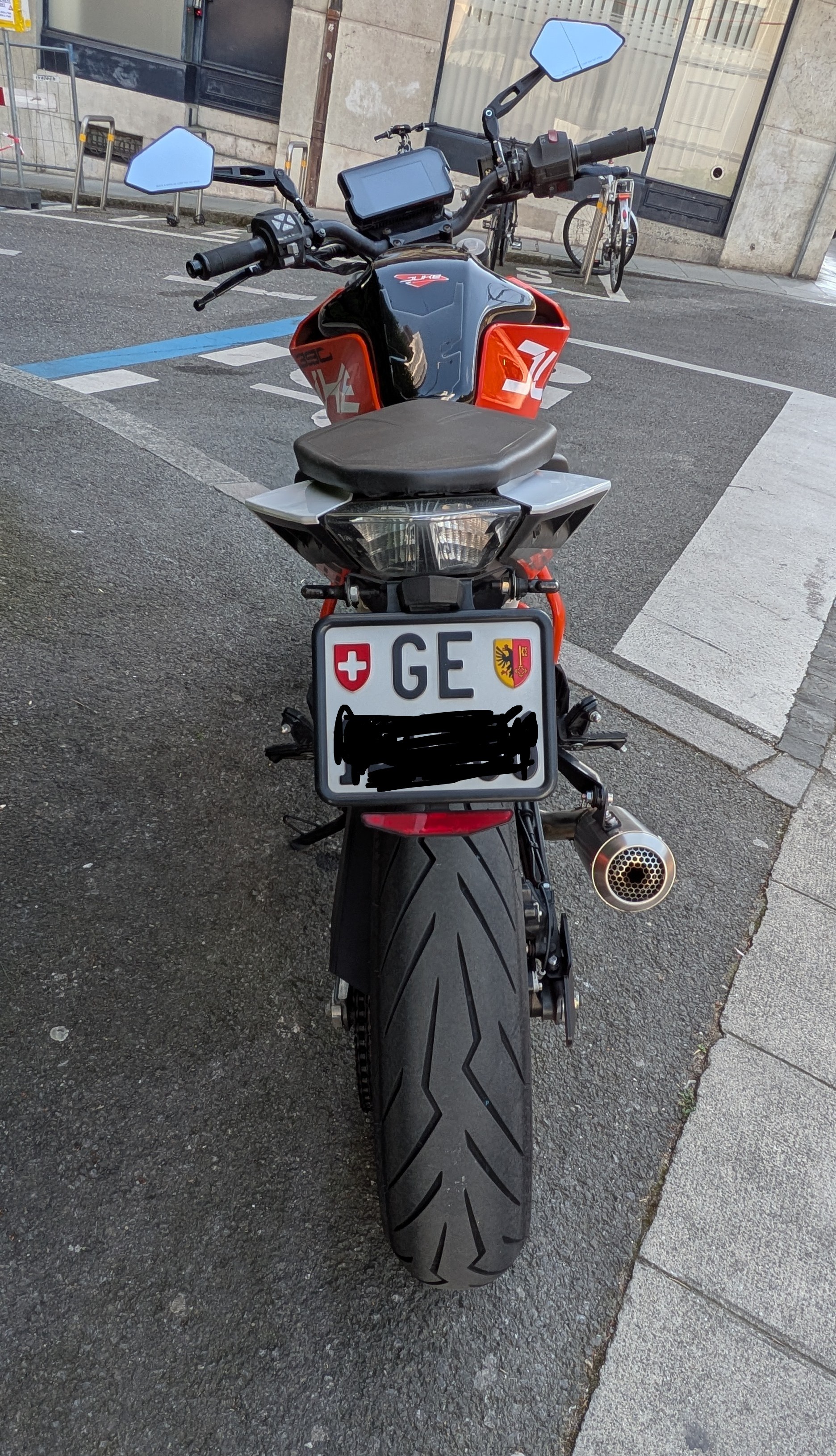 KTM 390 Duke ABS-image-3