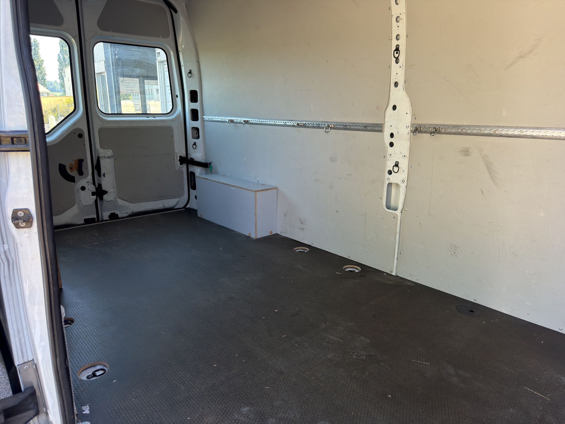 RENAULT Master T35 2.3 Blue dCi 150 L3H2-image-12