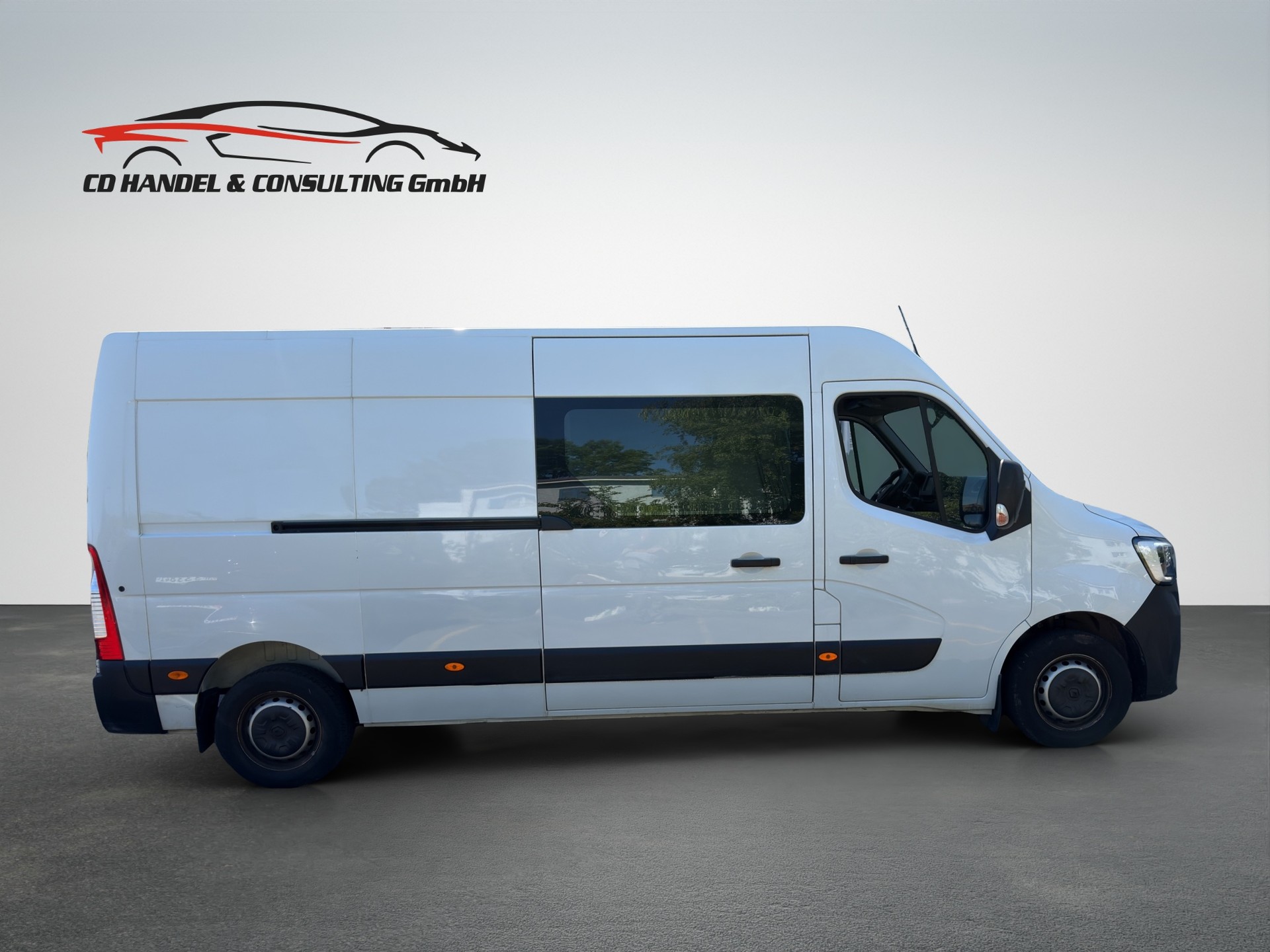 RENAULT Master T35 2.3 Blue dCi 150 L3H2-image-10
