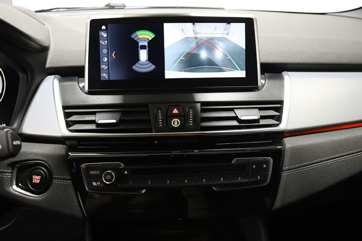 BMW 225xe iPerformance Active Tourer-image-7