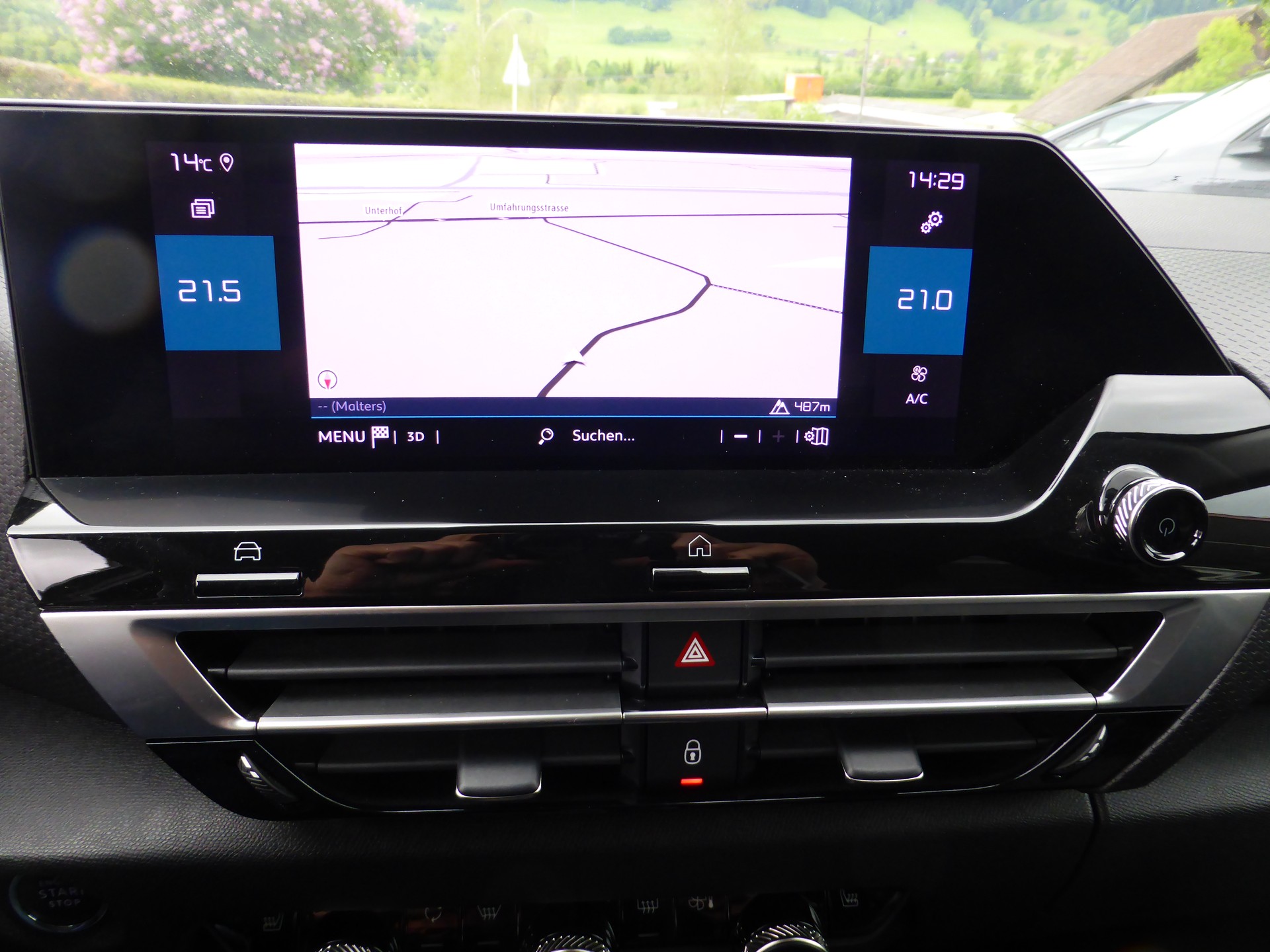 CITROEN C4 1.2 Pure Tech Shine EAT8-image-9