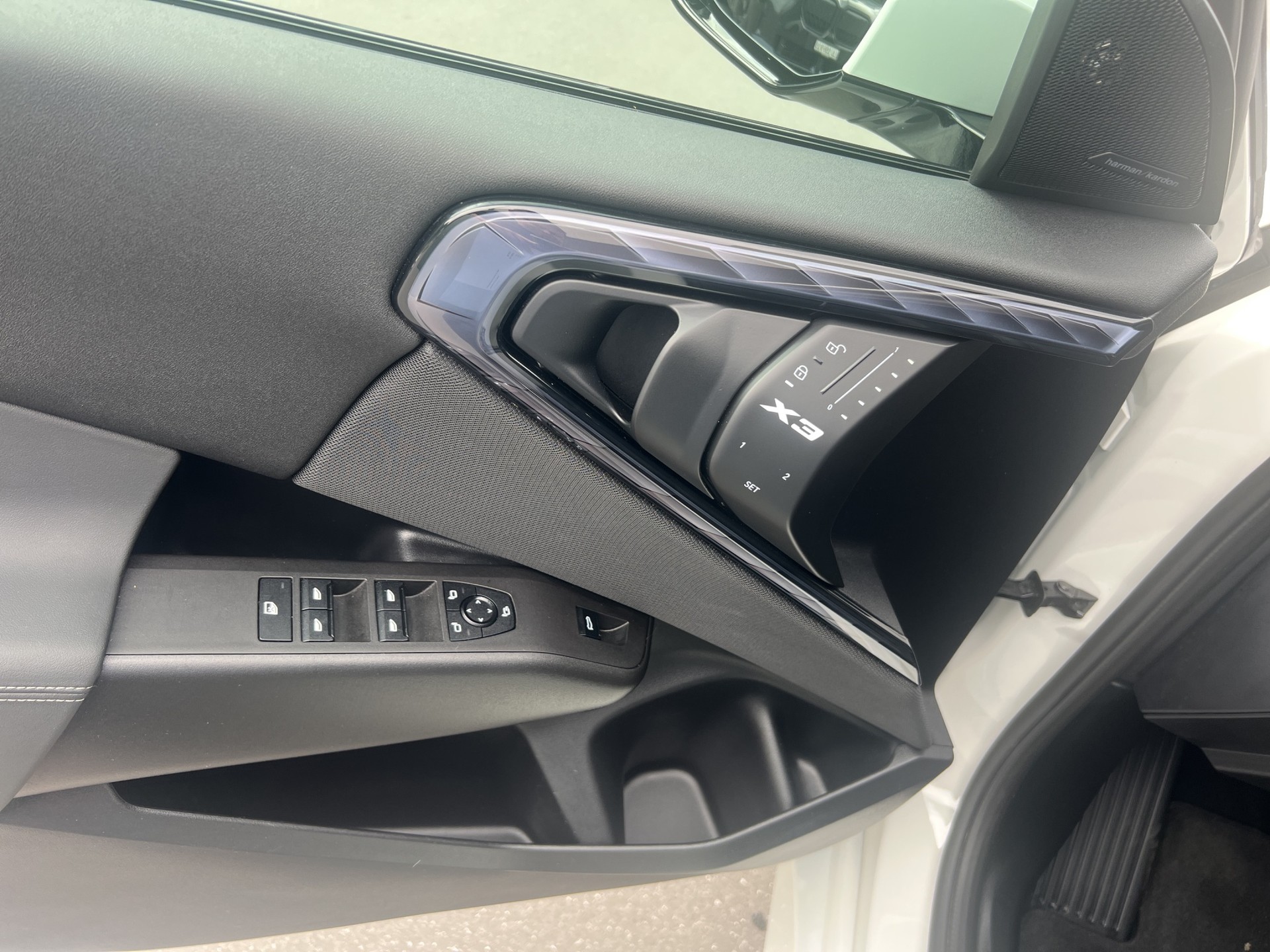 BMW X3 xDrive 48V 20d M Sport-image-11