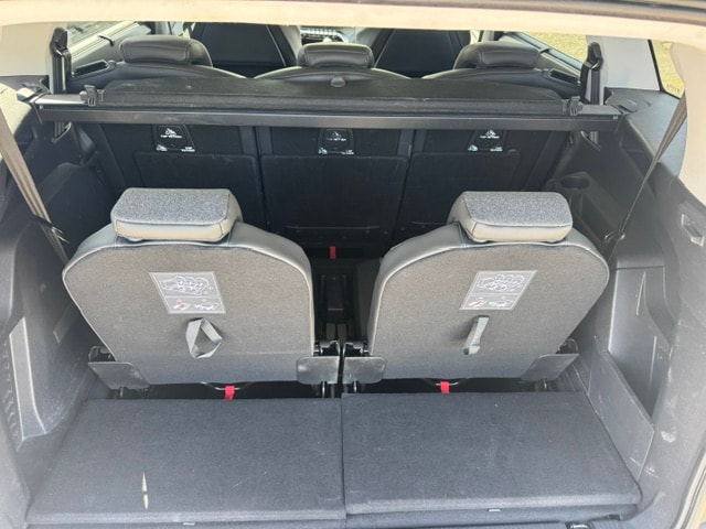 PEUGEOT 5008 1.2 Pure Tech Allure-image-7