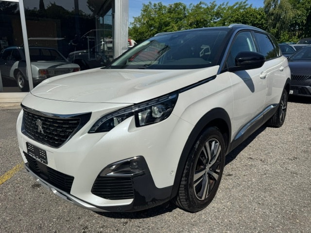 PEUGEOT 5008 1.2 Pure Tech Allure-image-1
