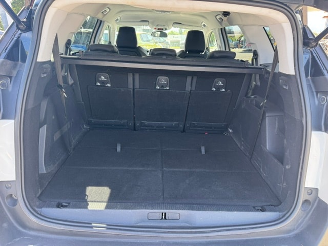 PEUGEOT 5008 1.2 Pure Tech Allure-image-6
