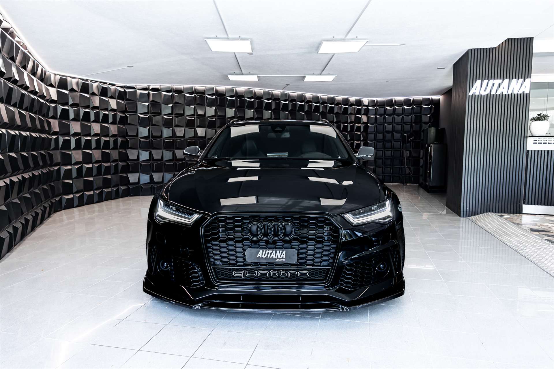 AUDI RS6 Avant 4.0 TFSI V8 quattro Tiptronic-showroom-element-3