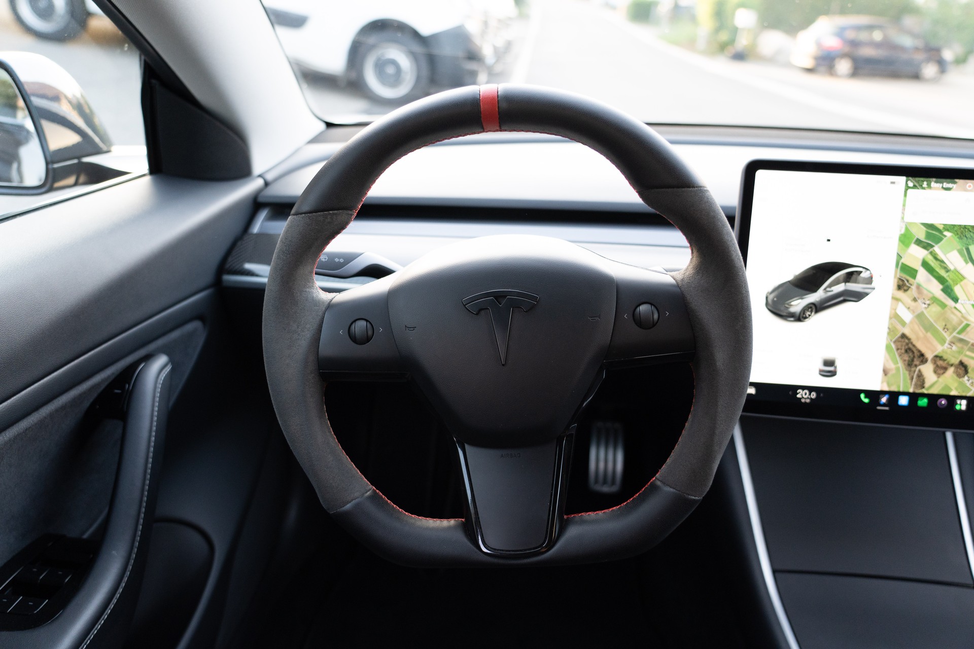 TESLA Model 3 Performance Dual Motor AWD-image-16