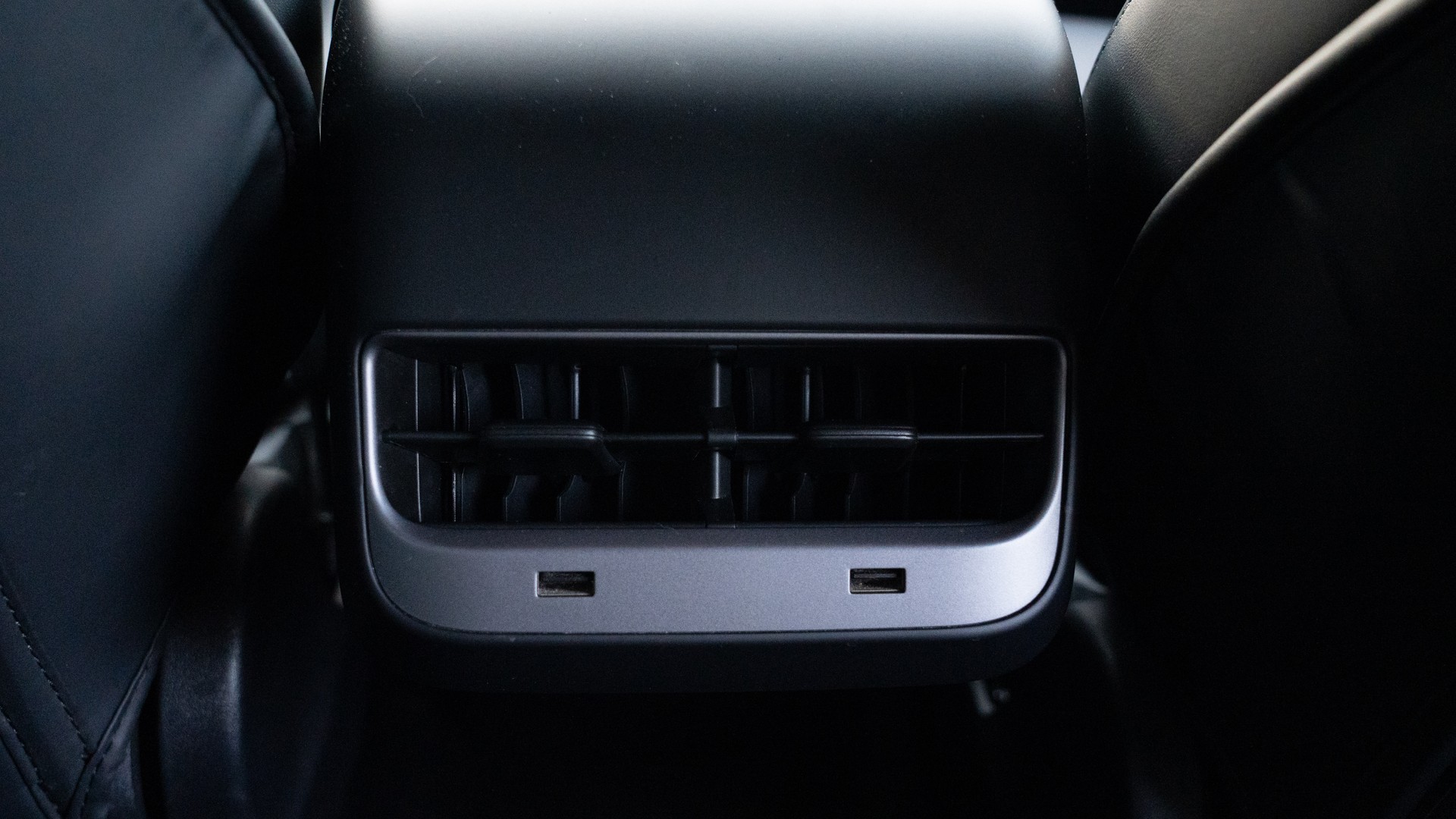 TESLA Model 3 Performance Dual Motor AWD-image-23