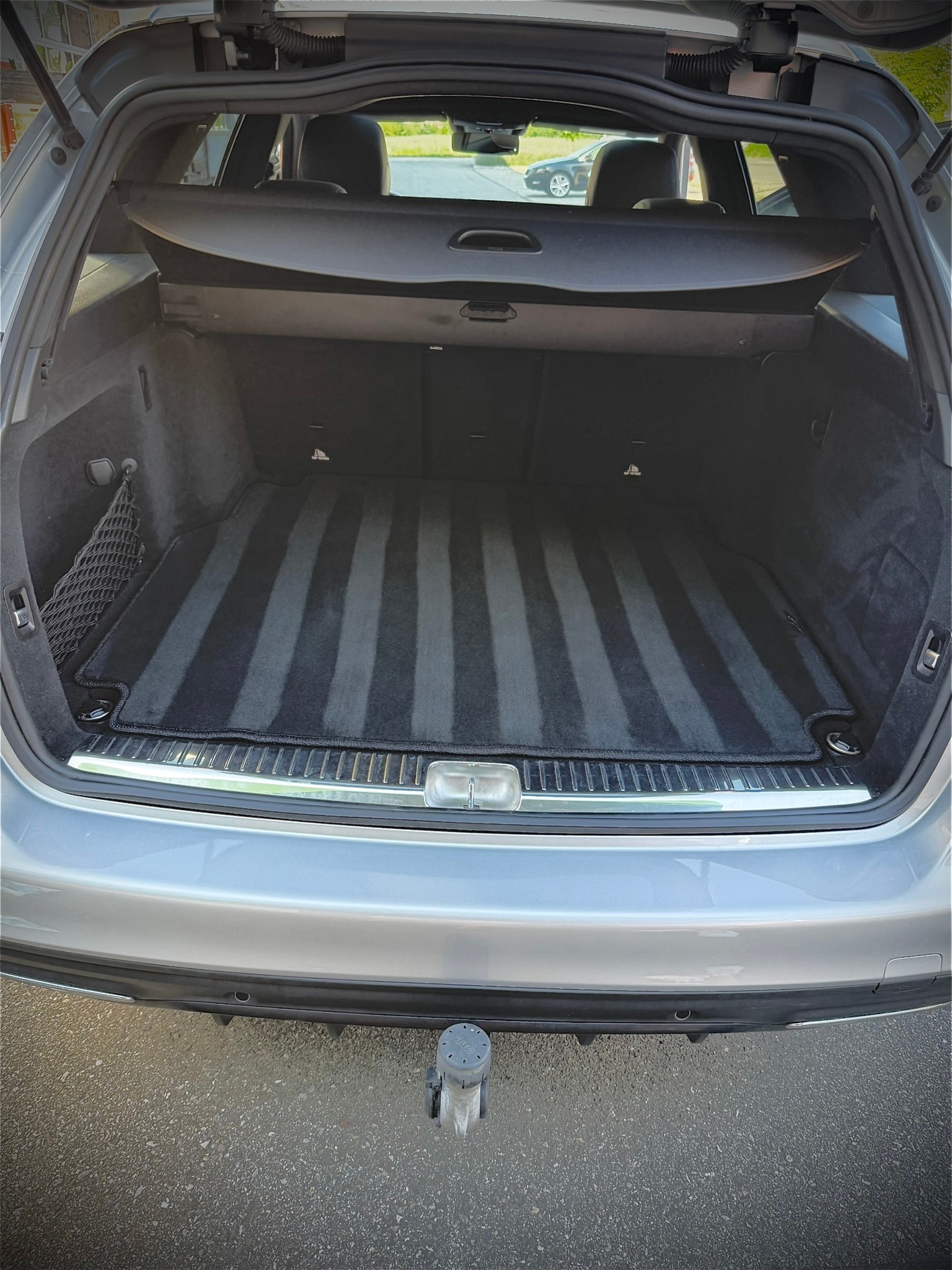 MERCEDES-BENZ C 200 Swiss Star AMG Line 4m-image-12