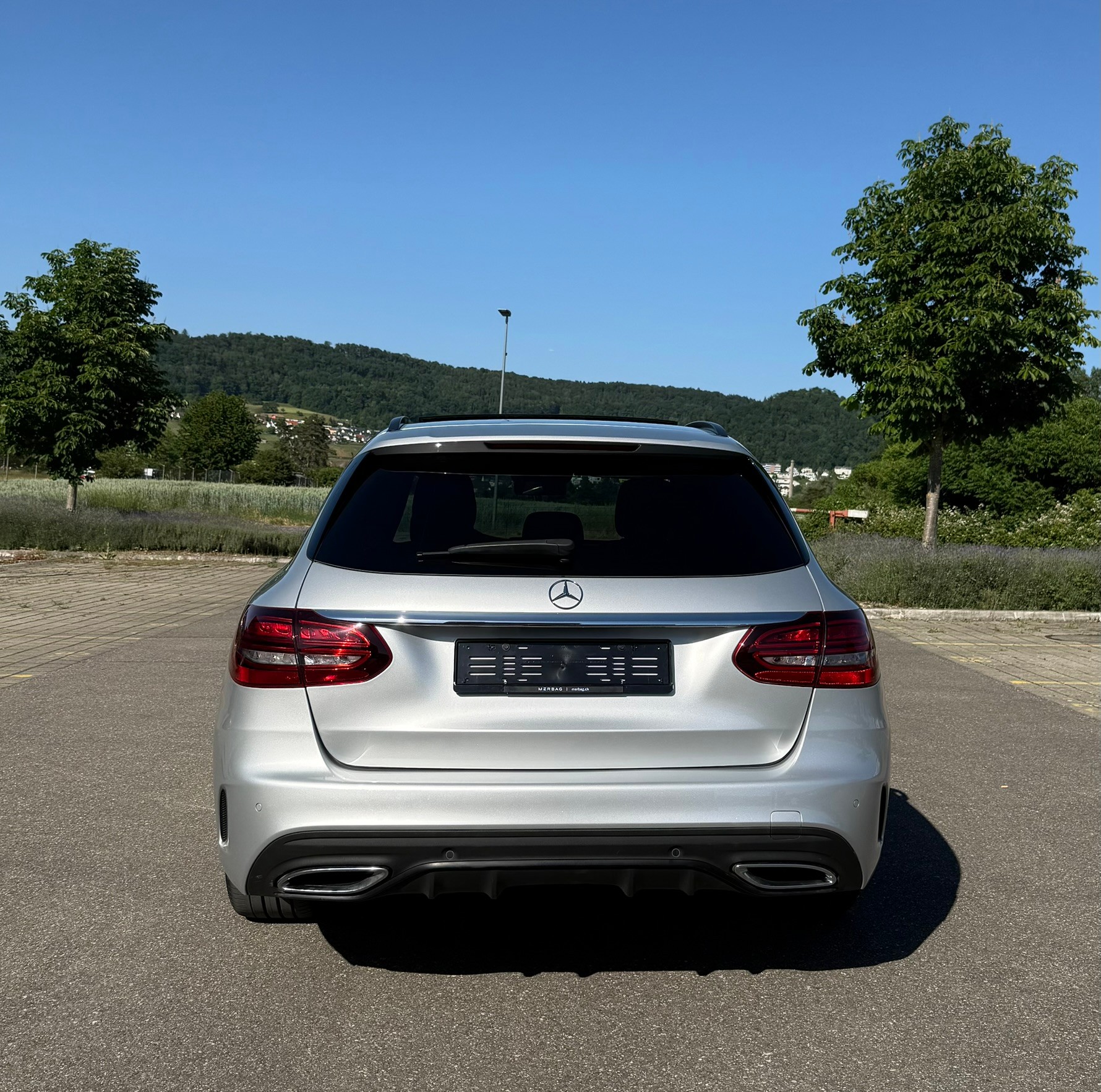 MERCEDES-BENZ C 200 Swiss Star AMG Line 4m-image-5