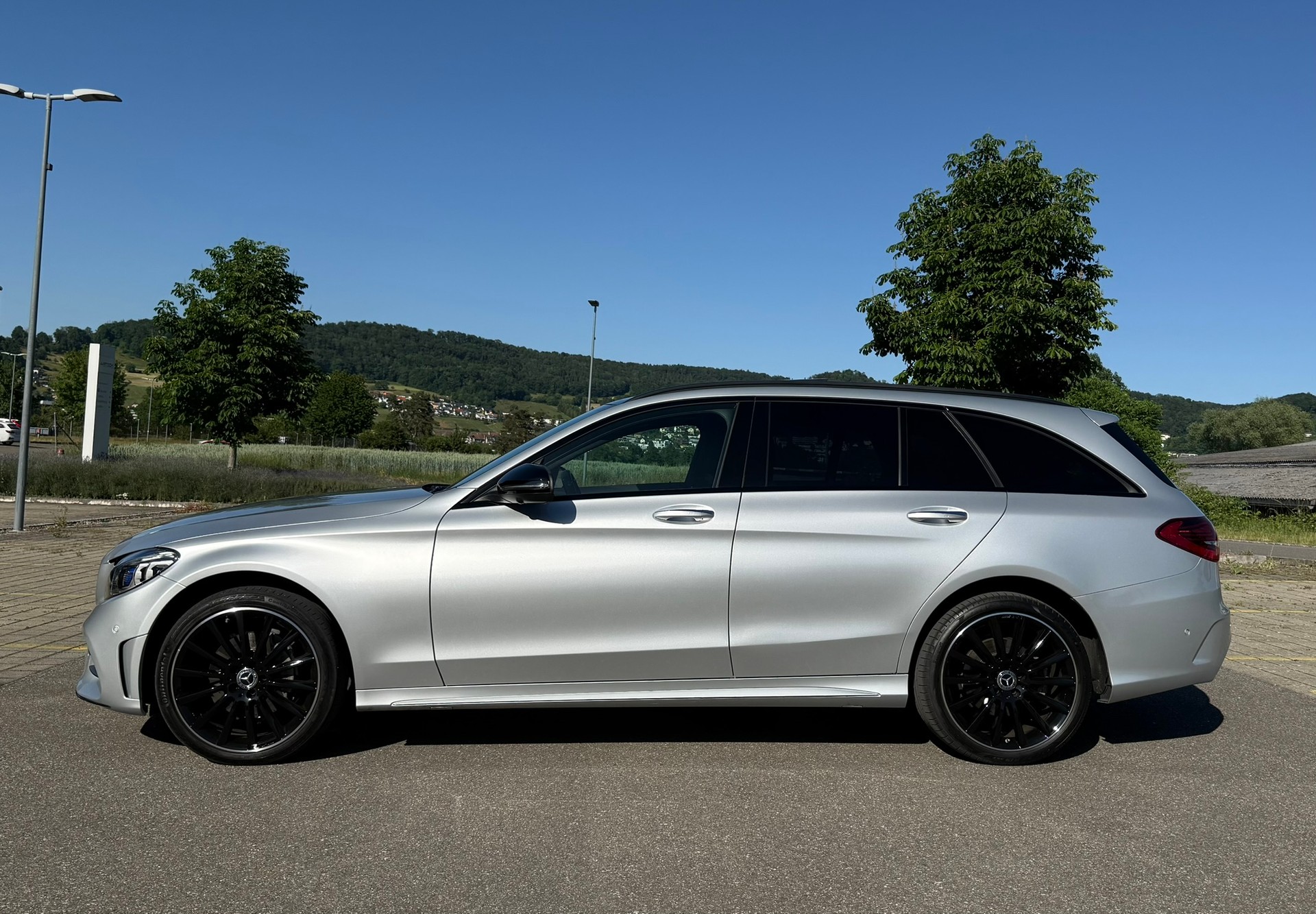 MERCEDES-BENZ C 200 Swiss Star AMG Line 4m-image-2