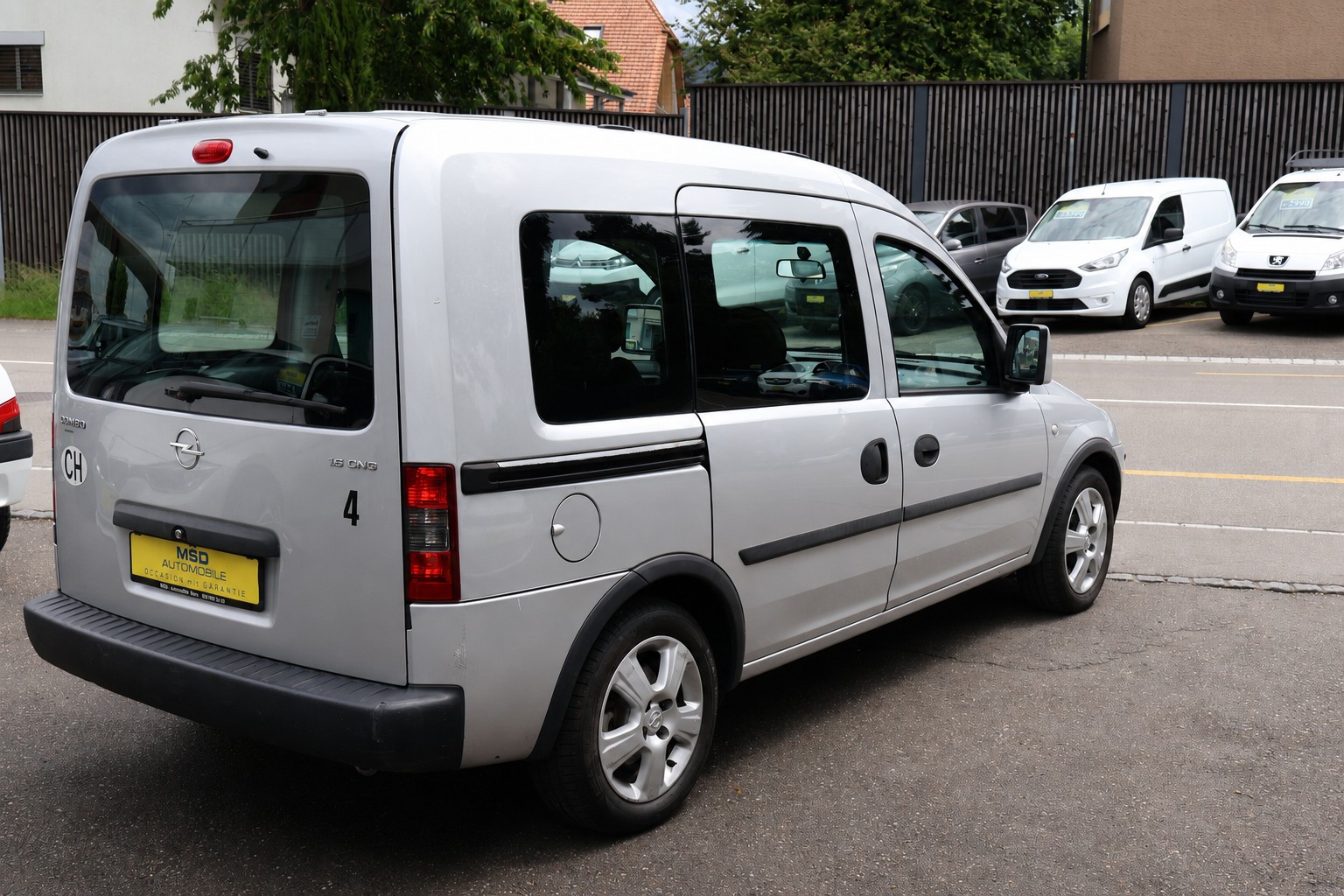 OPEL Corsa 1.4 TP Color Edition-image-5