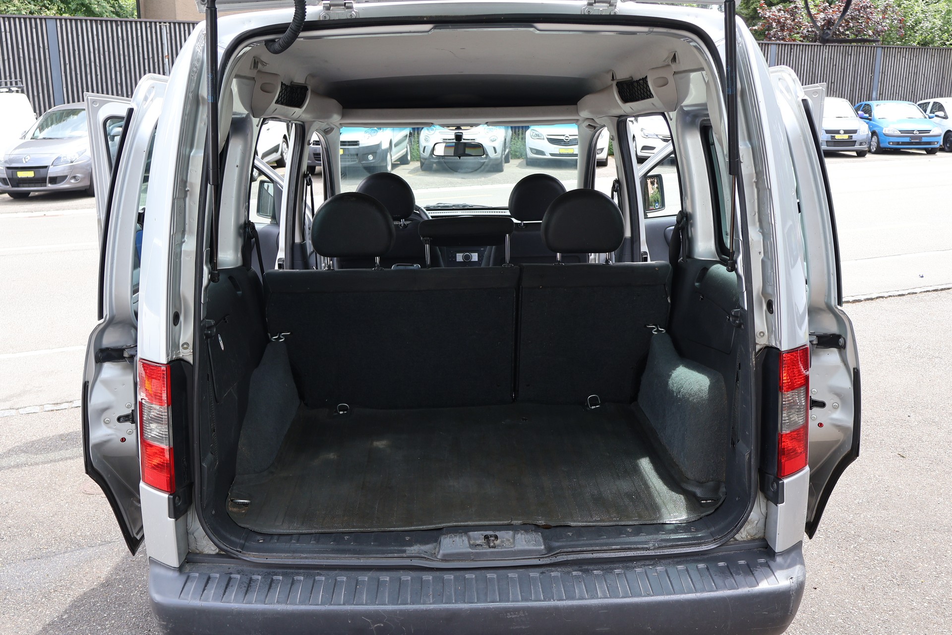 OPEL Corsa 1.4 TP Color Edition-image-8