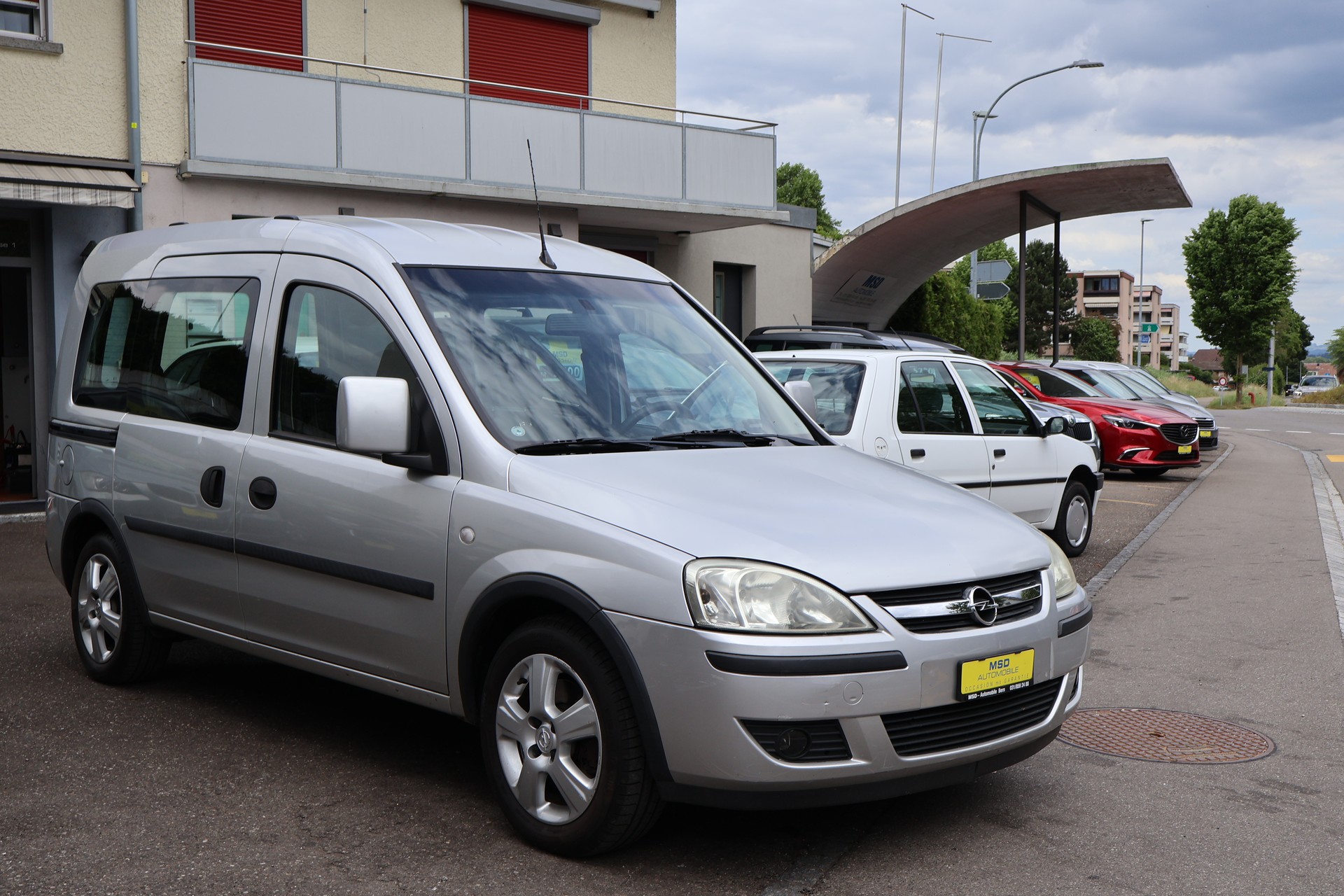 OPEL Corsa 1.4 TP Color Edition-image-2