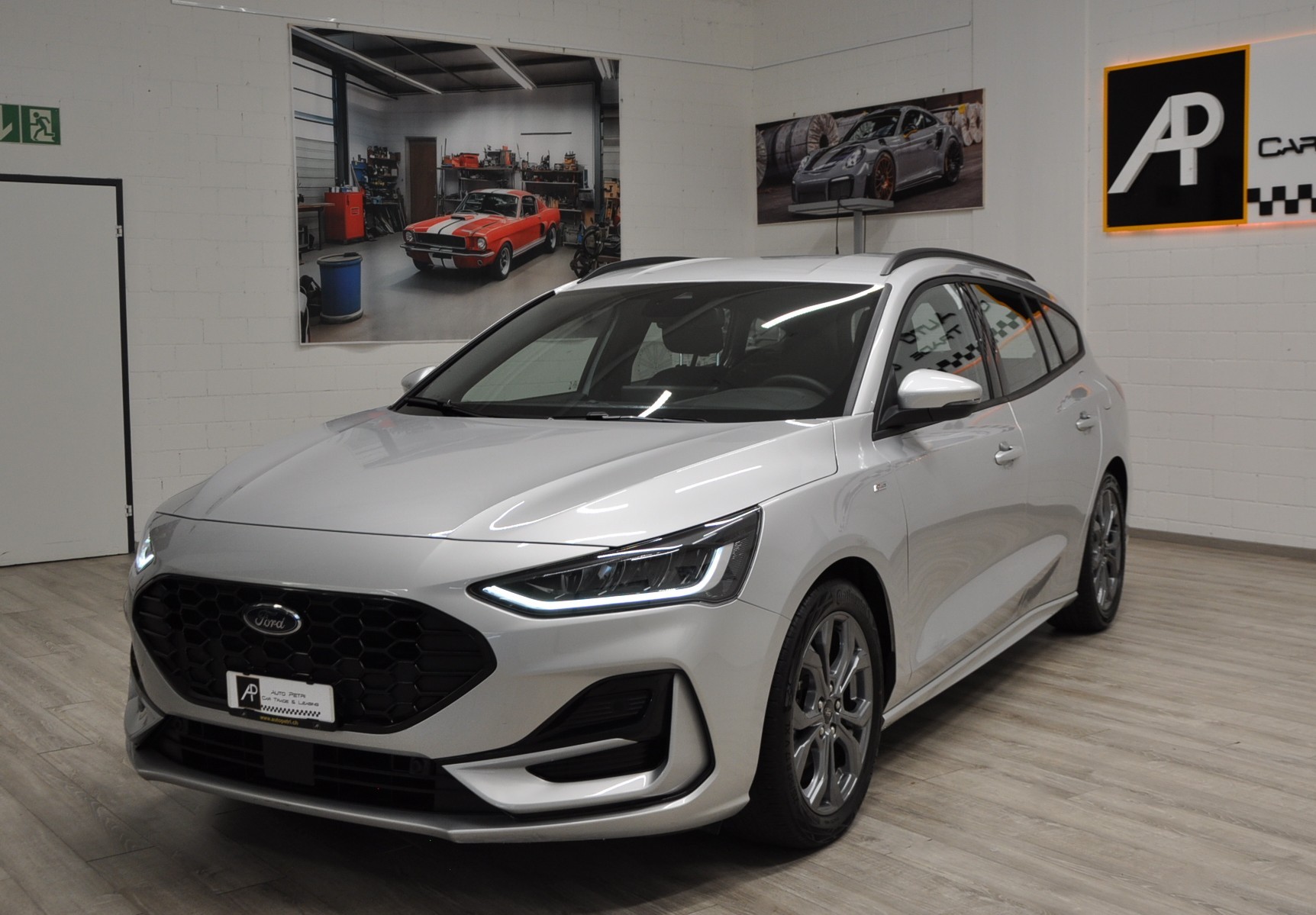 FORD Focus 1.5 EcoBlue TDCi ST-Line Automatic-image-8