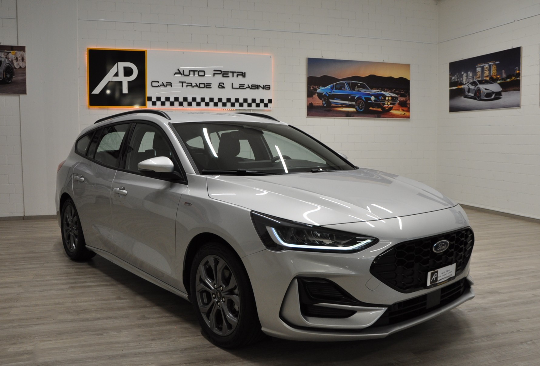 FORD Focus 1.5 EcoBlue TDCi ST-Line Automatic-image-6