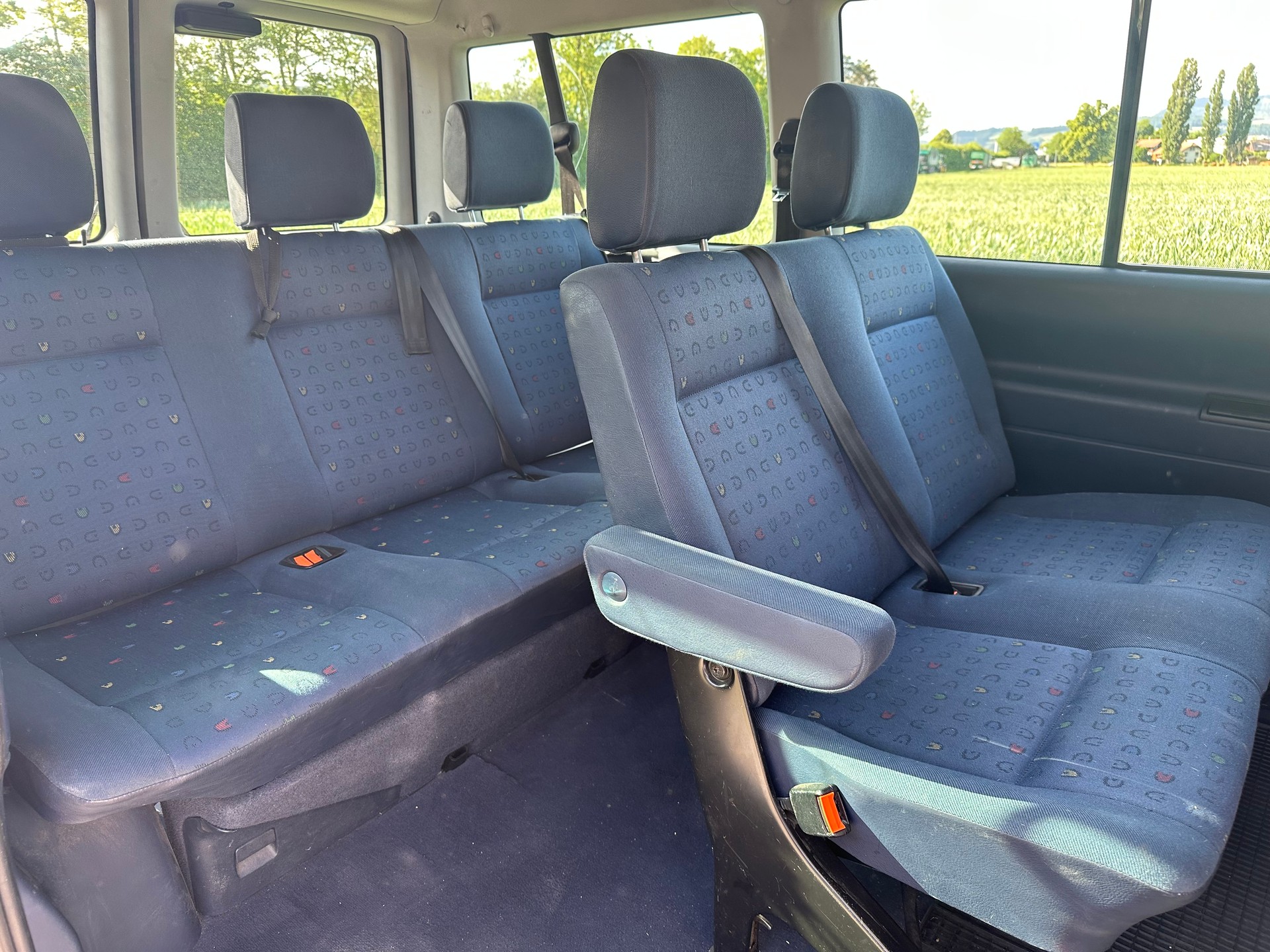 VW T4 Caravelle 2.5 syncro SWISS-image-5