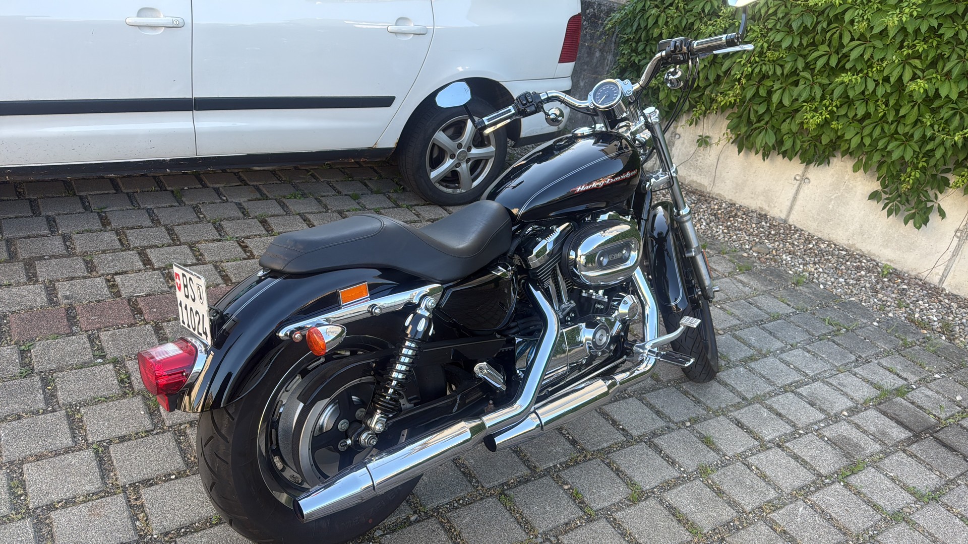HARLEY-DAVIDSON XL 1200 C Sportster Custom-image-2
