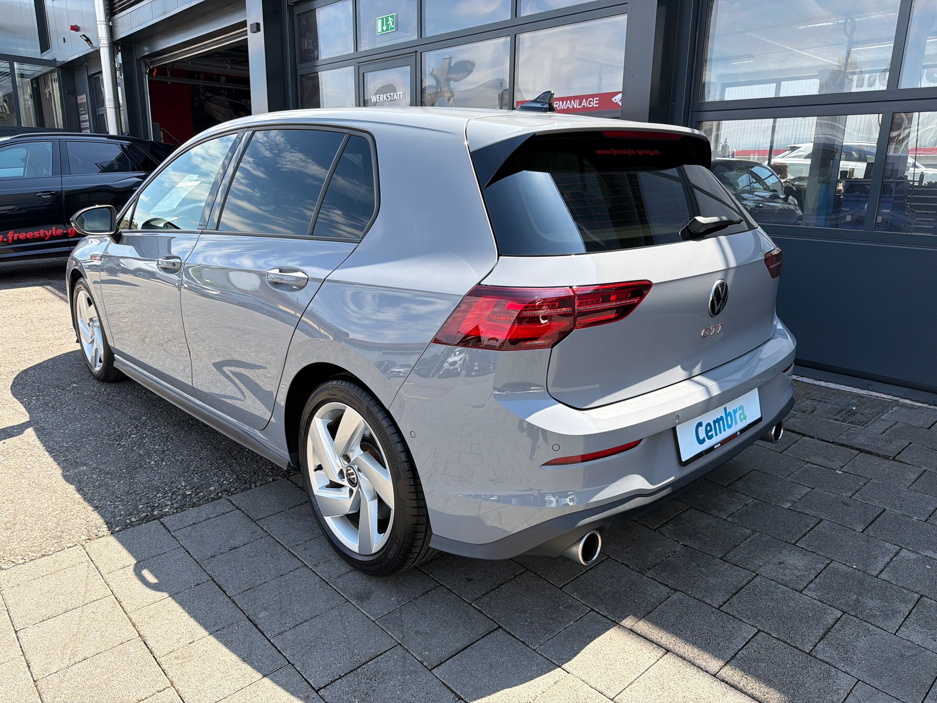 VW Golf 2.0 TSI GTI DSG-showroom-element-3