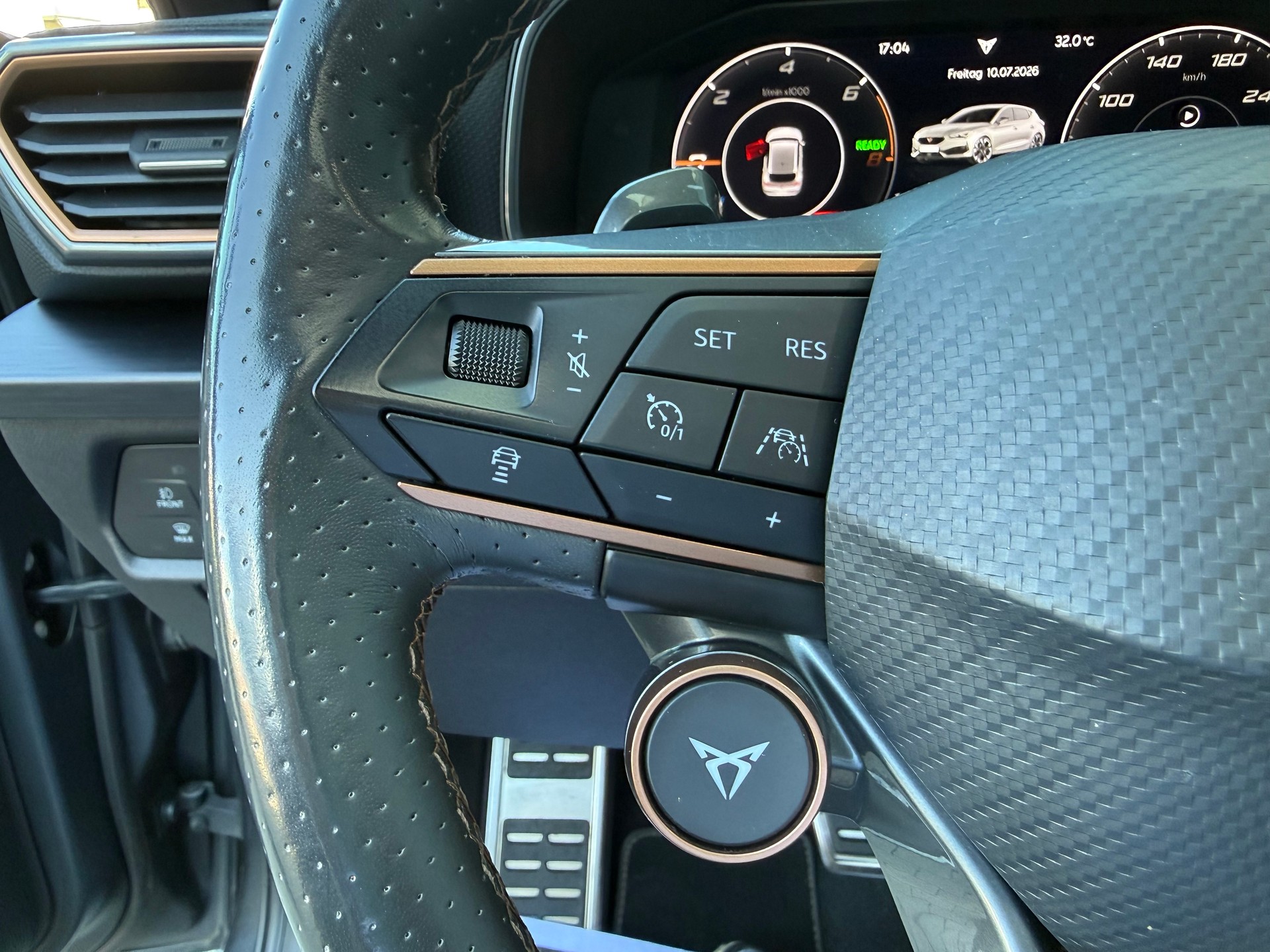 CUPRA LEON 1.4 e-HYBRID pHEV DSG-image-8