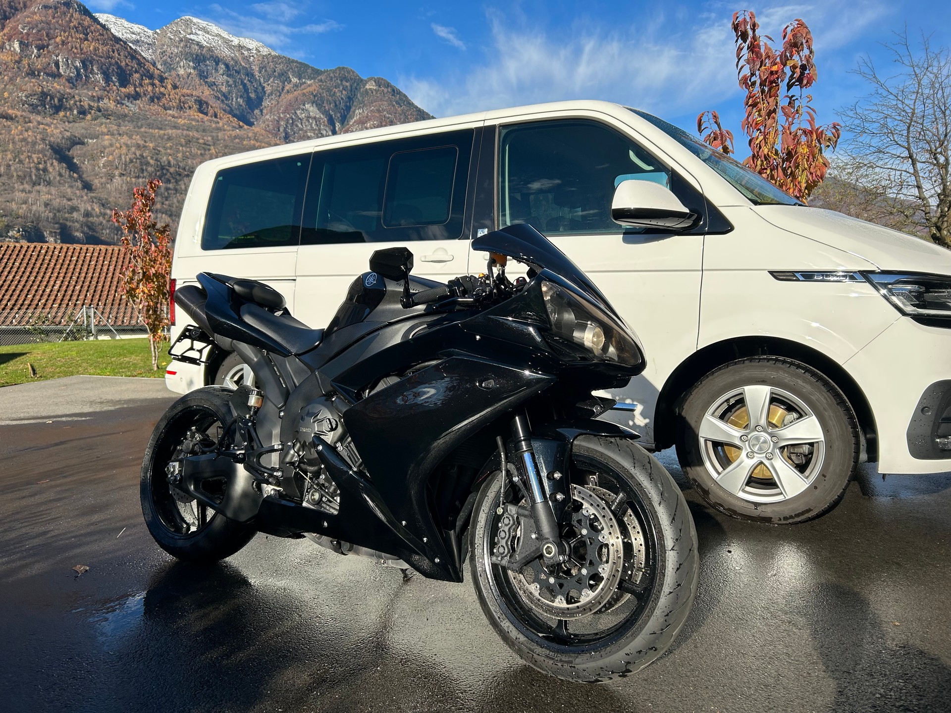 YAMAHA YZF-R1-image-4