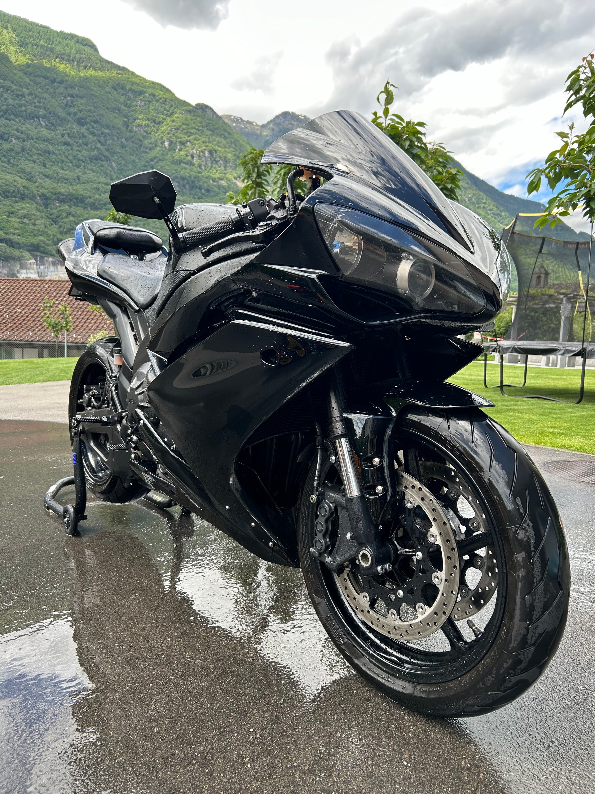 YAMAHA YZF-R1-image-0