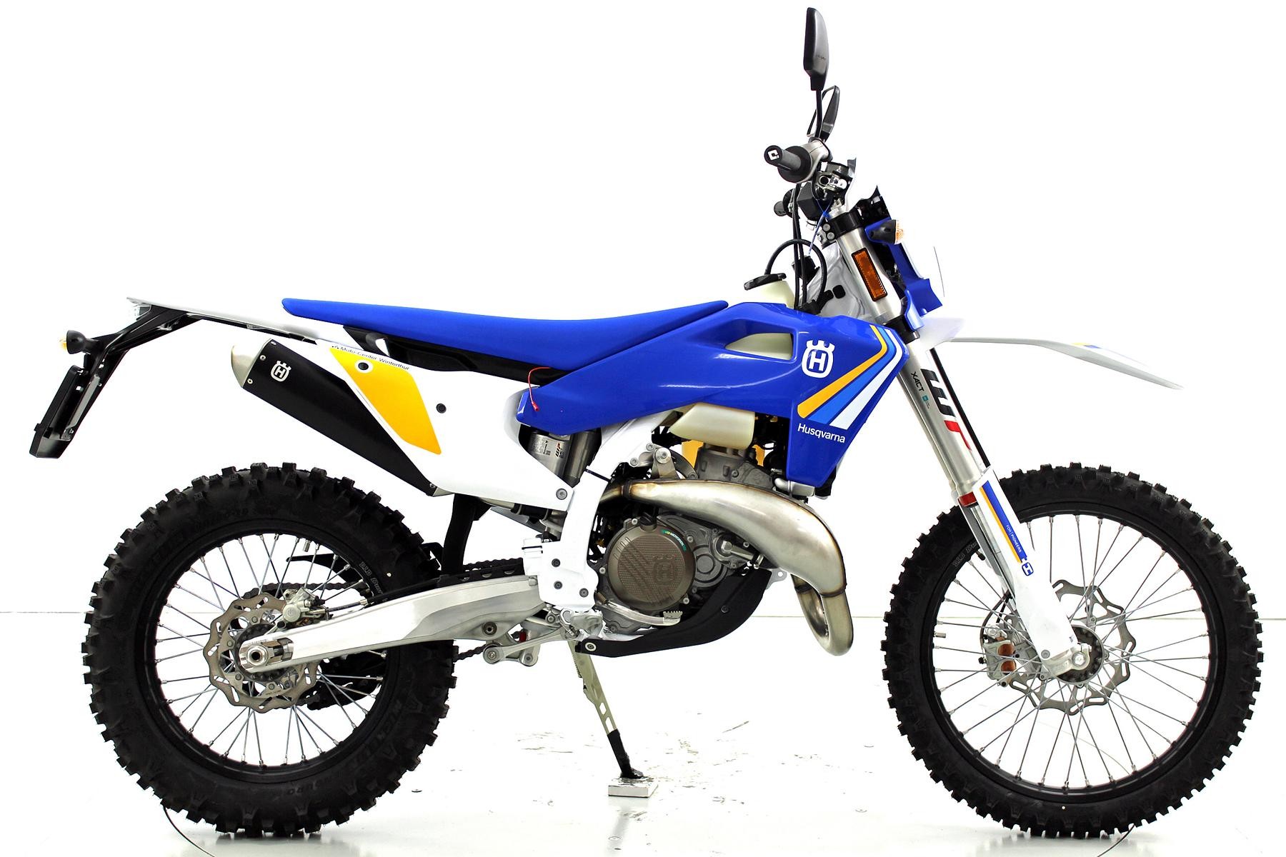 HUSQVARNA TE 300i 2t Heritage Supermoto-showroom-element-3