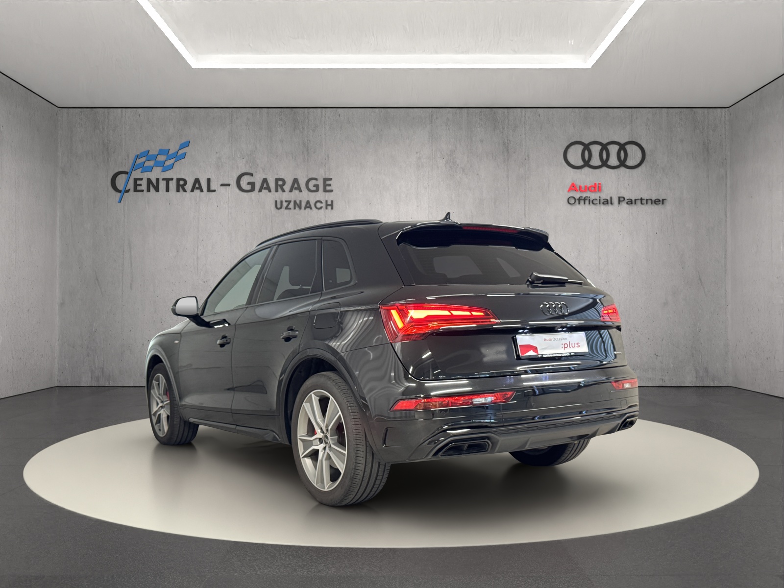 AUDI Q5 55 TFSI e PHEV S line quattro S-tronic-showroom-element-2