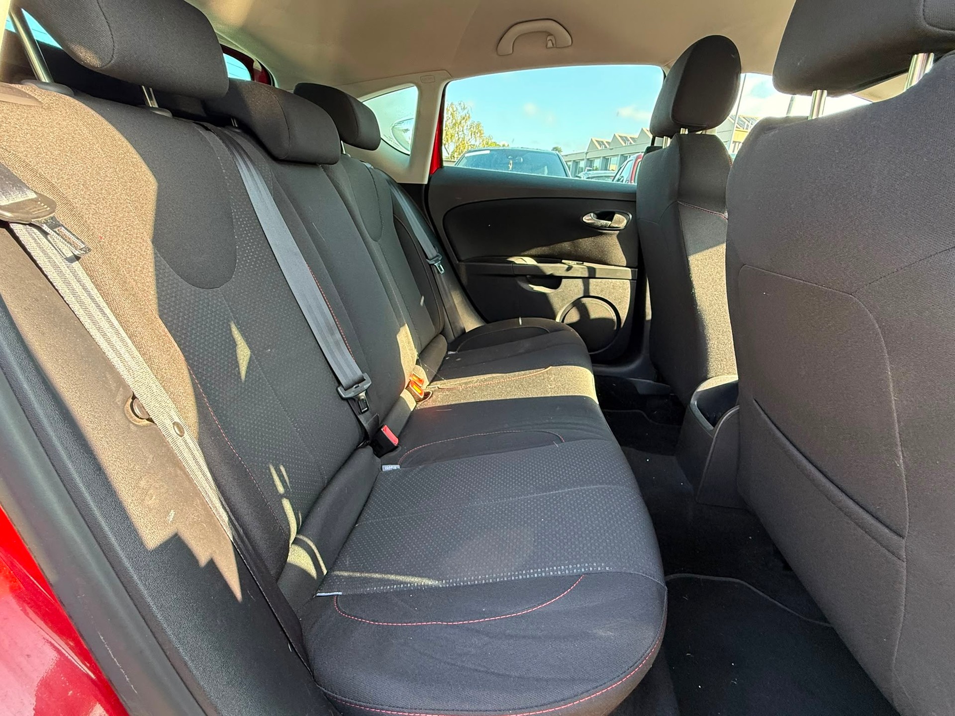 SEAT Leon 2.0 TSI FR-image-11