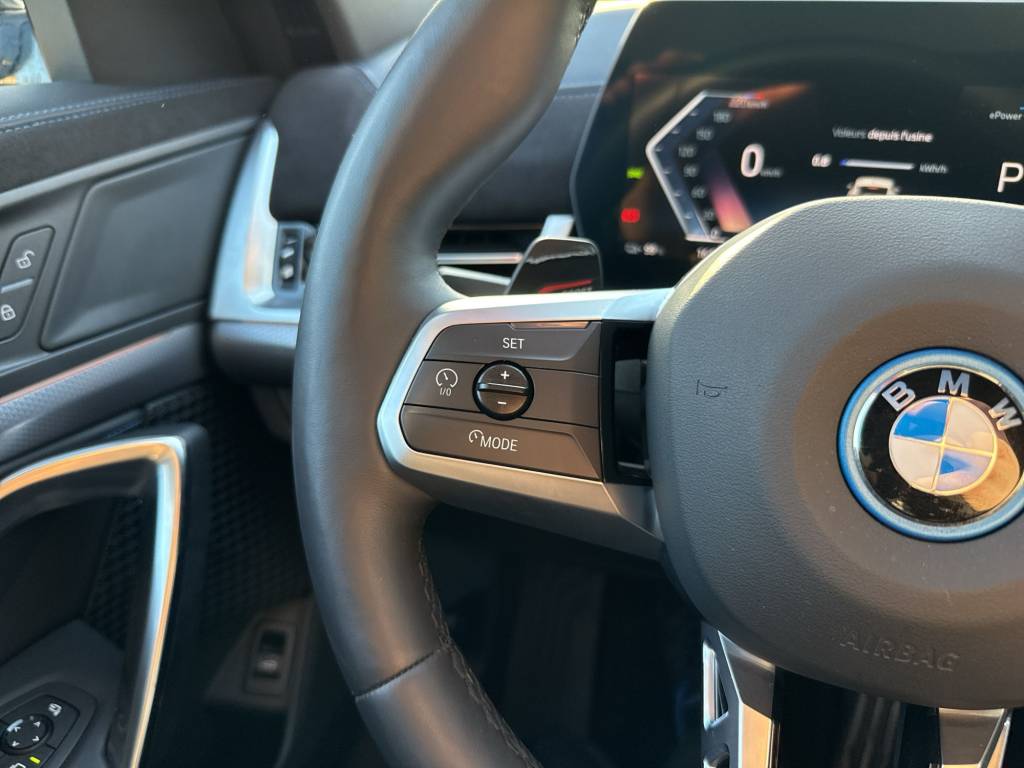 BMW iX2 eDrive 20 M Sport Pro-image-15