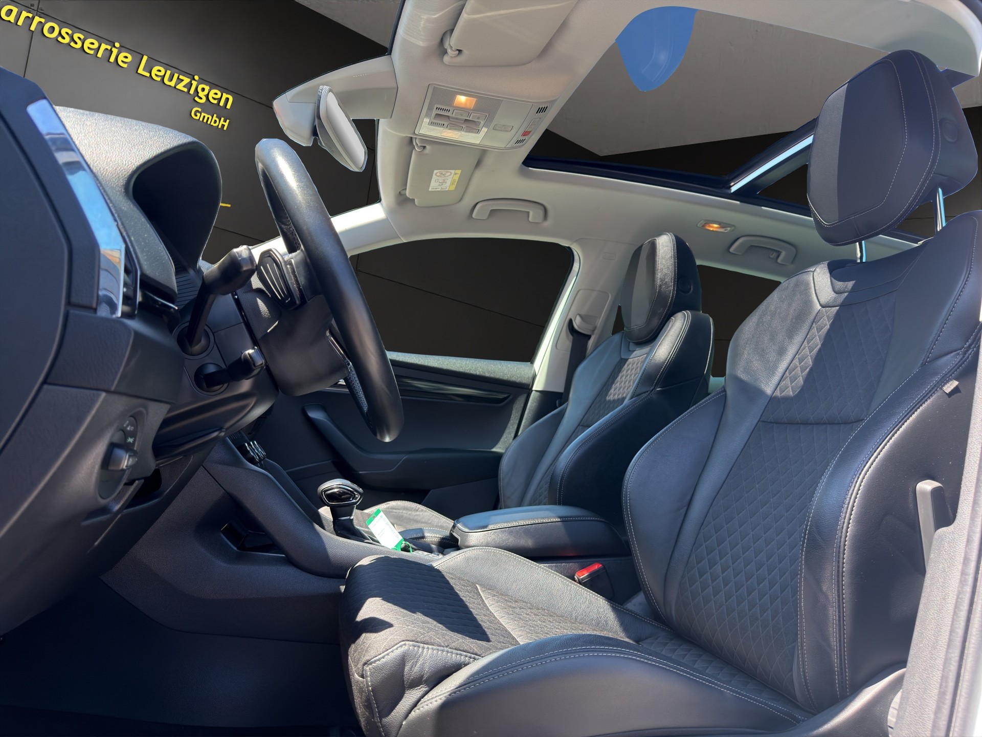 SKODA Karoq 1.5 TSI ACT SportLine DSG-image-11