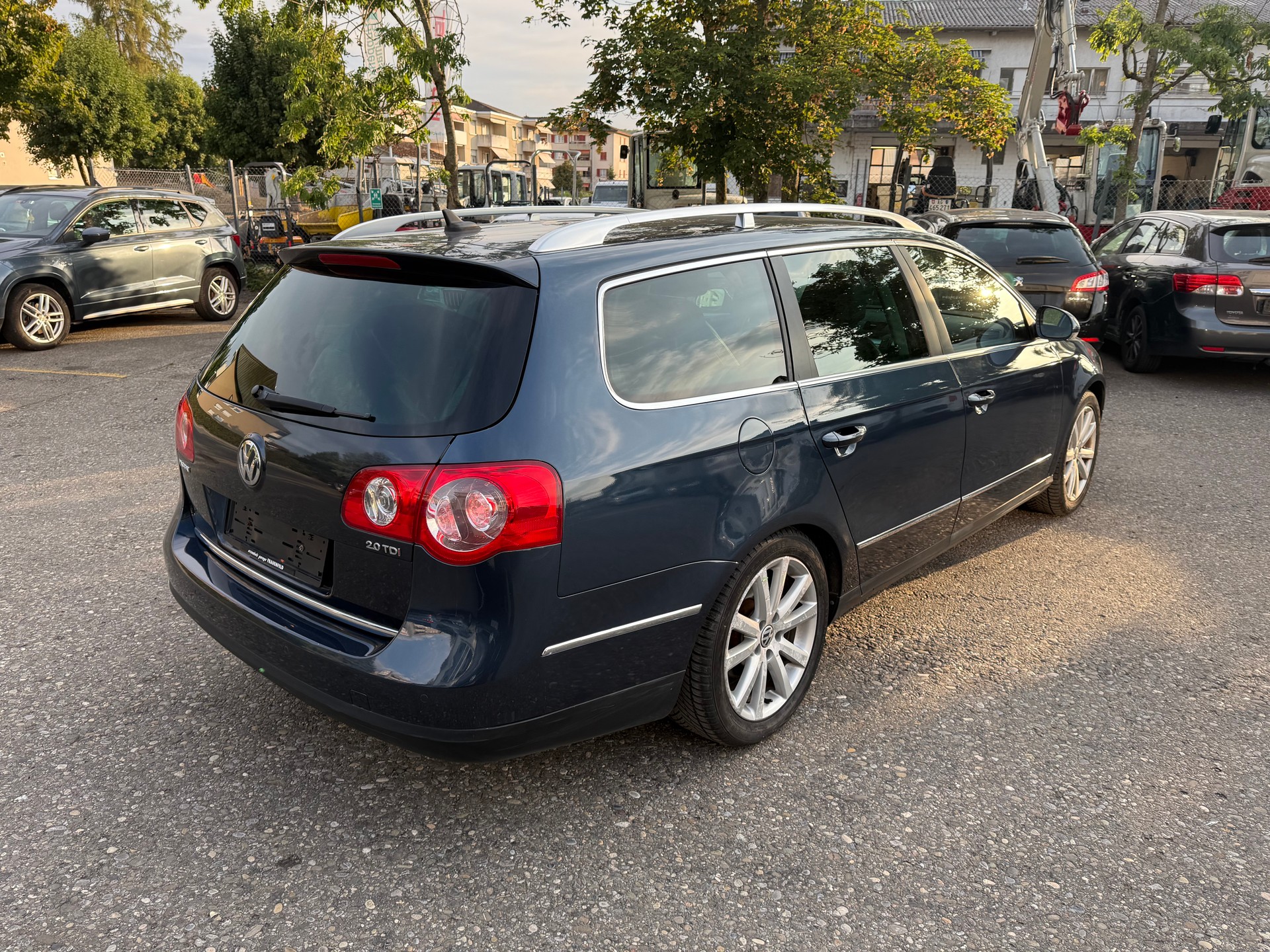 VW Passat Variant 2.0 TDI Highline-showroom-element-2