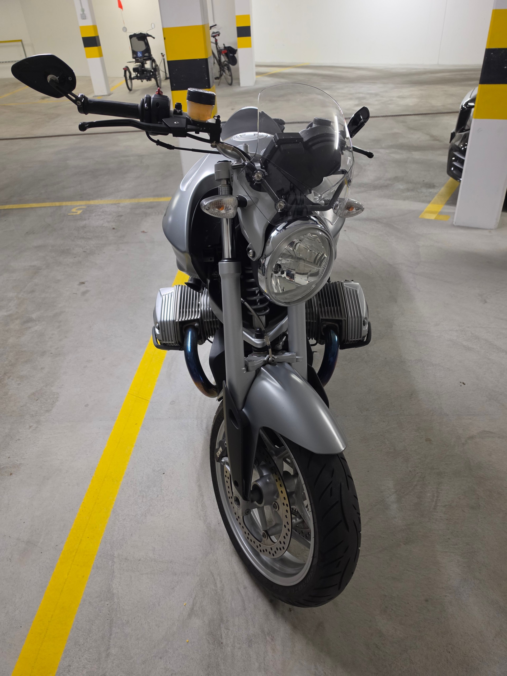 BMW R 1200 R-image-0