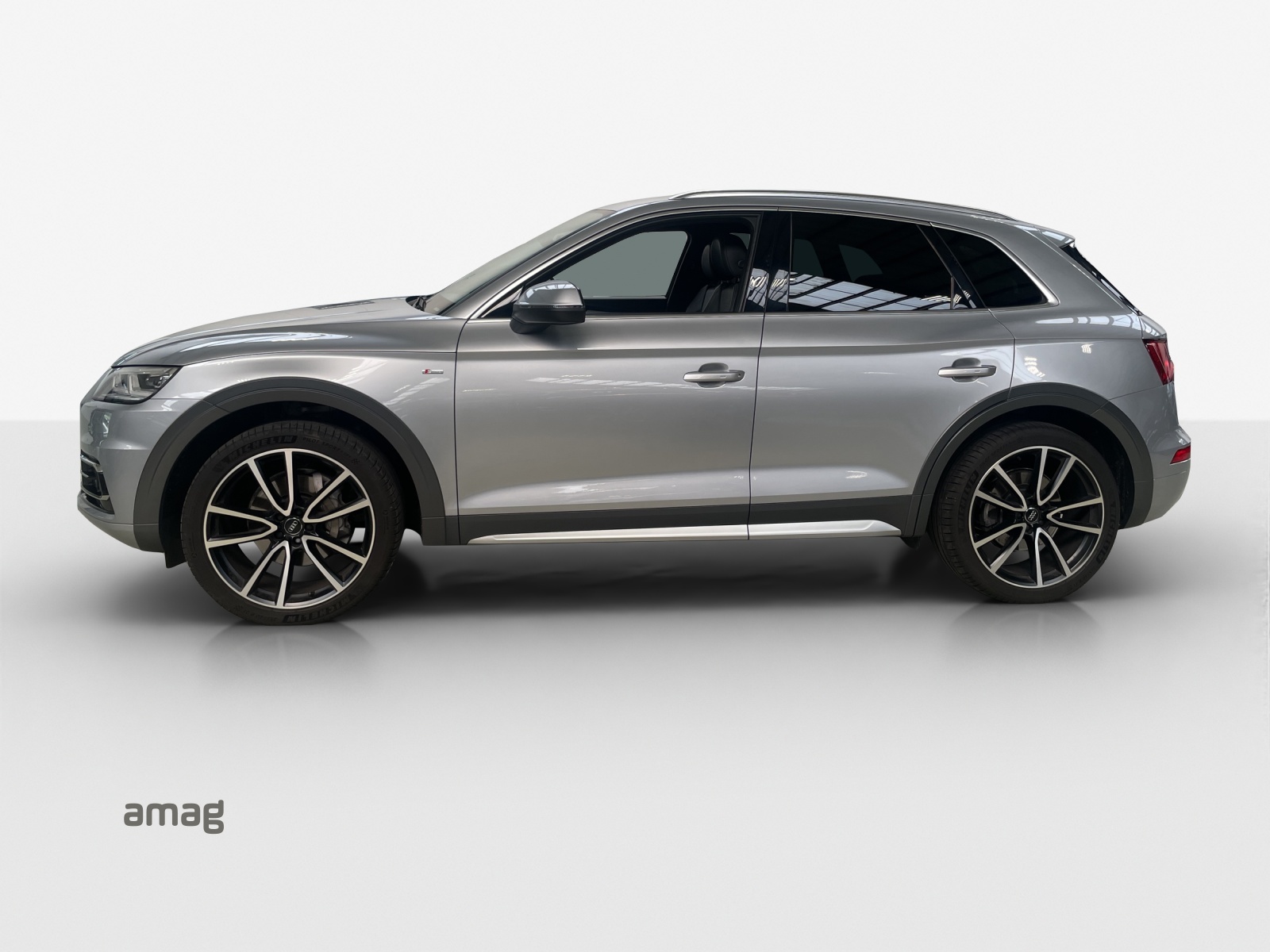 AUDI Q5 45 TFSI sport quattro S-tronic-showroom-element-1