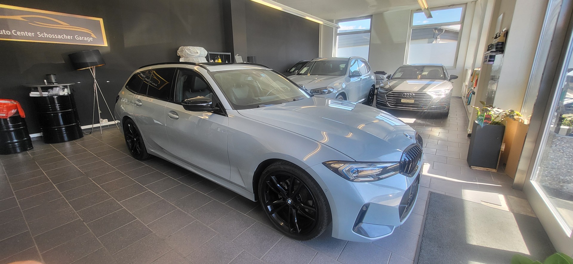BMW 320d xDrive 48V Touring Steptronic-showroom-element-2