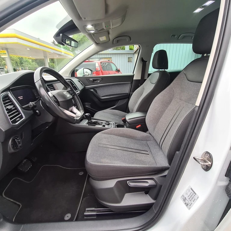 SEAT Ateca 2.0 TDI CR Style 4Drive DSG ** Gr-Navi ** RF-Kamera ** Virtual Cockpit ** Abstandsregelsysteme ** Neues Modell **-image-9