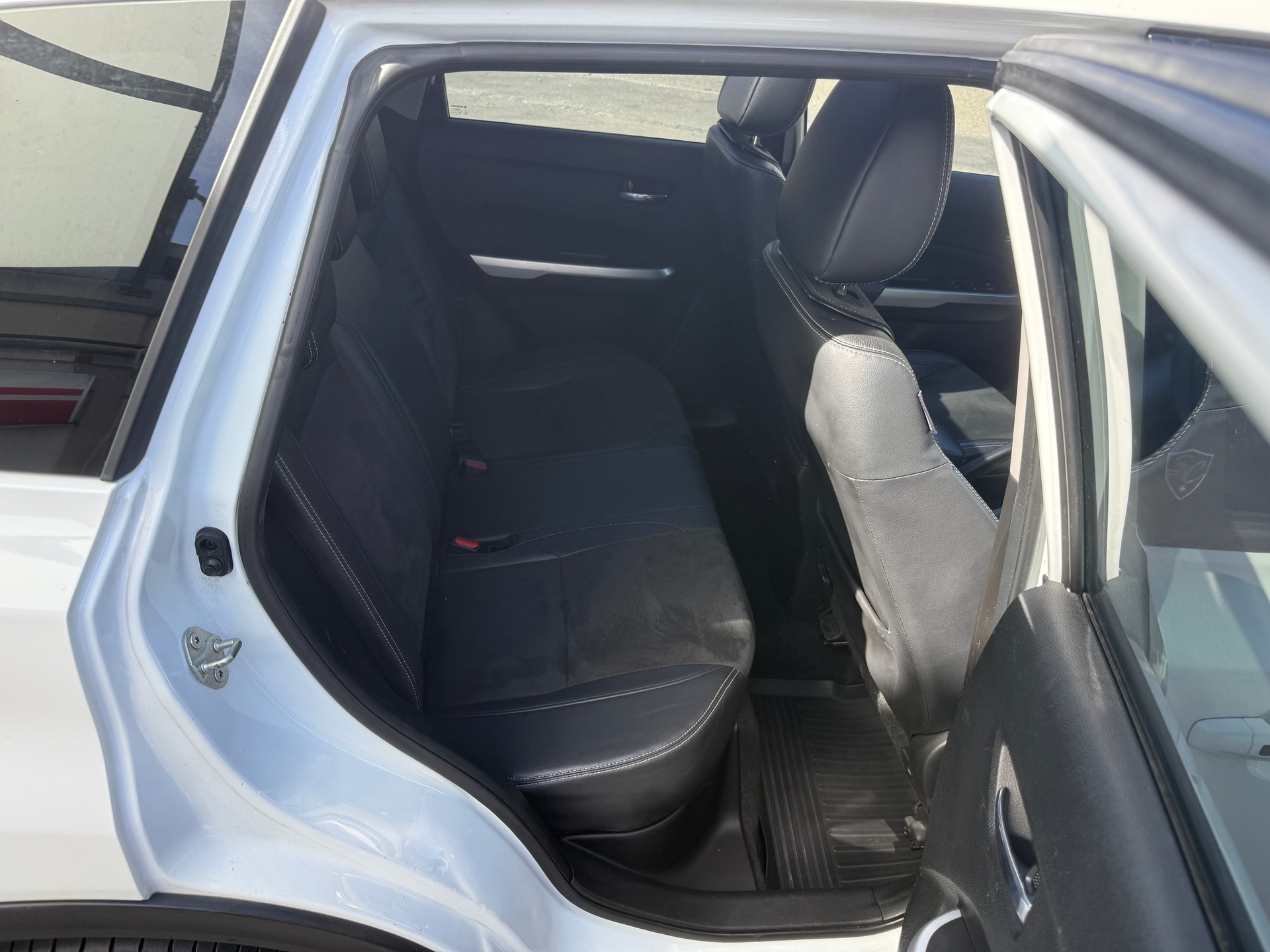 SUZUKI Vitara 1.6 TD Sergio Cellano Top-image-9