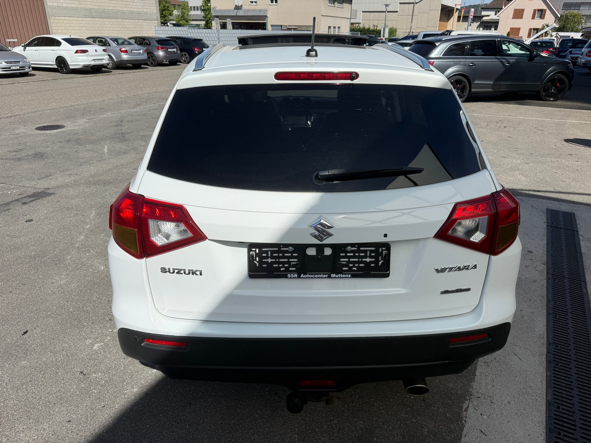SUZUKI Vitara 1.6 TD Sergio Cellano Top-image-5