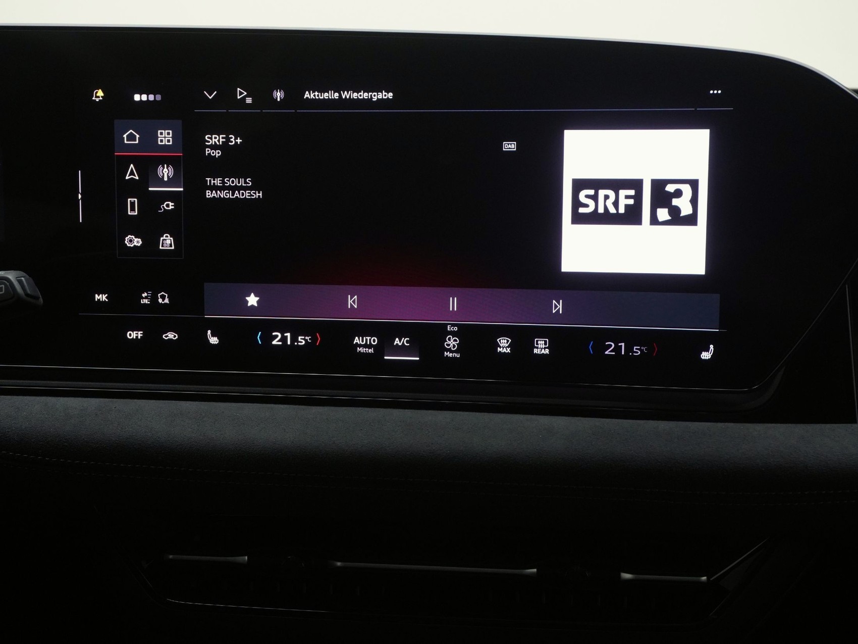 AUDI A6 e-tron Avant Performance S line-image-19